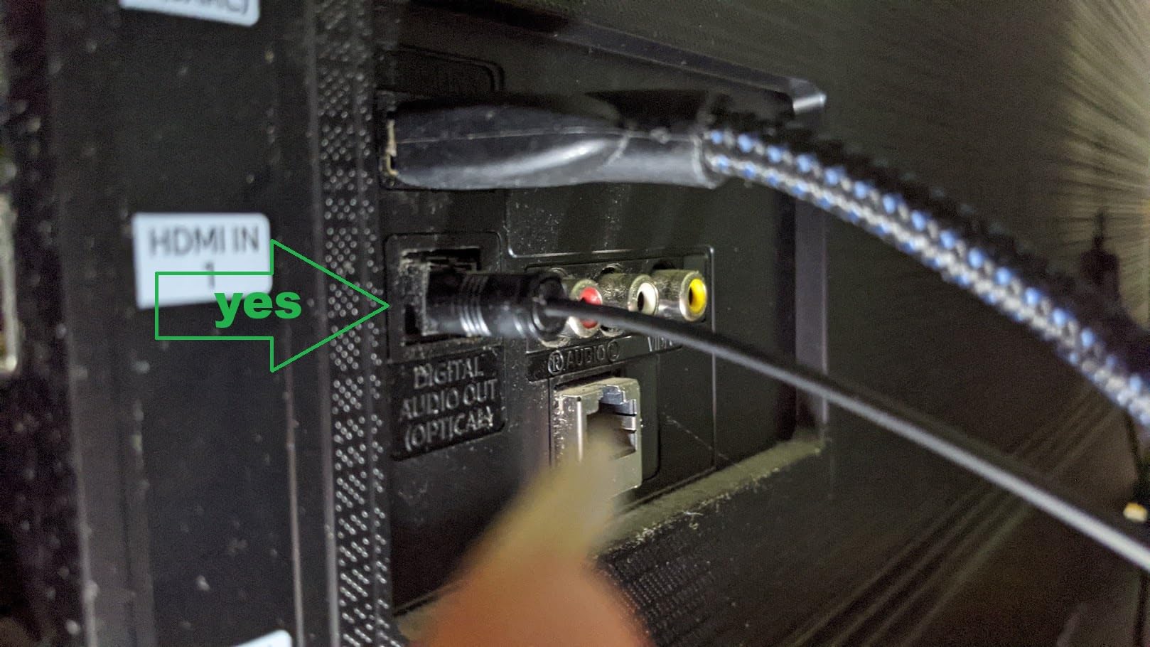 ZVOX AccuVoice AV100 Compact TV Soundbar Speaker with 6 Levels of Voice Boost, Black - Customer Photo 1