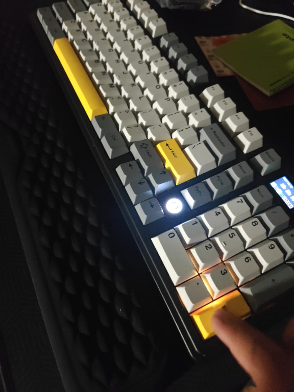 Vaydeer Wrist Rest for Keyboard and Mouse, Computer Ergonomic Wrist Support Pad, Soft Memory Foam Arm Cushion for Desk, Palm Hand Office Laptop Typing Customer Review Vaydeer Wrist Rest for Keyboard and Mouse, Computer Ergonomic Wrist Support Pad, Soft Memory Foam Arm Cushion for Desk, Palm Hand Office Laptop Typing - Customer Photo 1