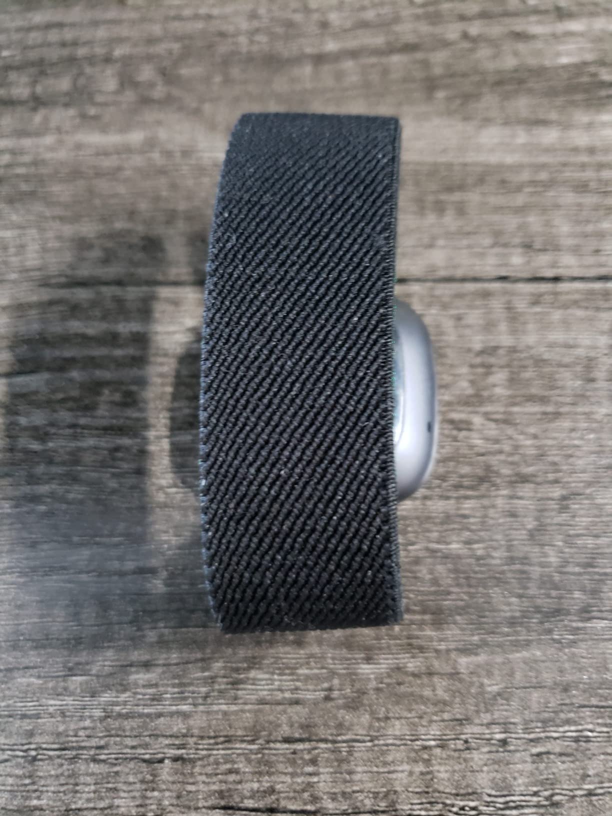 Fitbit Sense Advanced Smartwatch with Tools for Heart Health, Stress Management & Skin Temperature Trends, Carbon/Graphite, One Size (S & L Bands Included) - Customer Photo 2