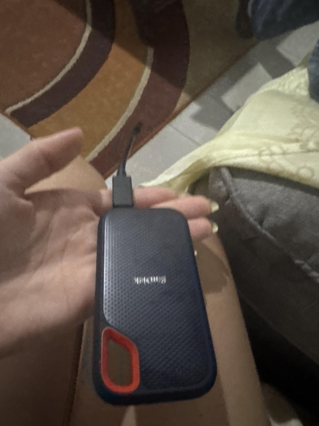 SanDisk 1TB Extreme Portable SSD - Up to 1050MB/s, USB-C, USB 3.2 Gen 2, IP65 Water and Dust Resistance, Updated Firmware - External Solid State Drive - SDSSDE61-1T00-G25 - Customer Photo 1