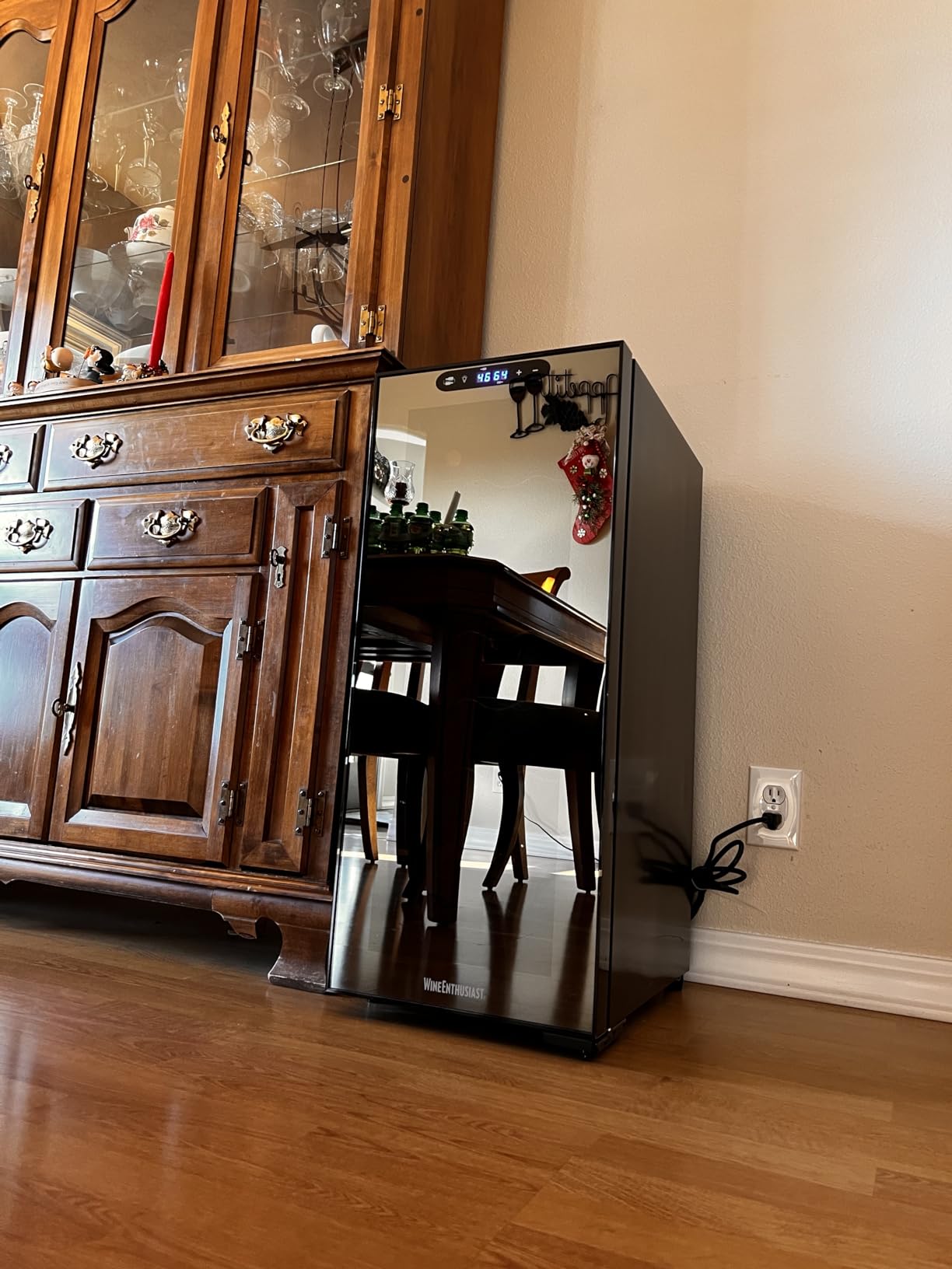 Wine Enthusiast 32-Bottle Dual Zone MAX Compressor Wine Cooler – Freestanding Mini Fridge with Digital Touchscreen, LED Display, Split Storage for Red & White Wines, Matte Black Refrigerator Home Bar - Customer Photo 4