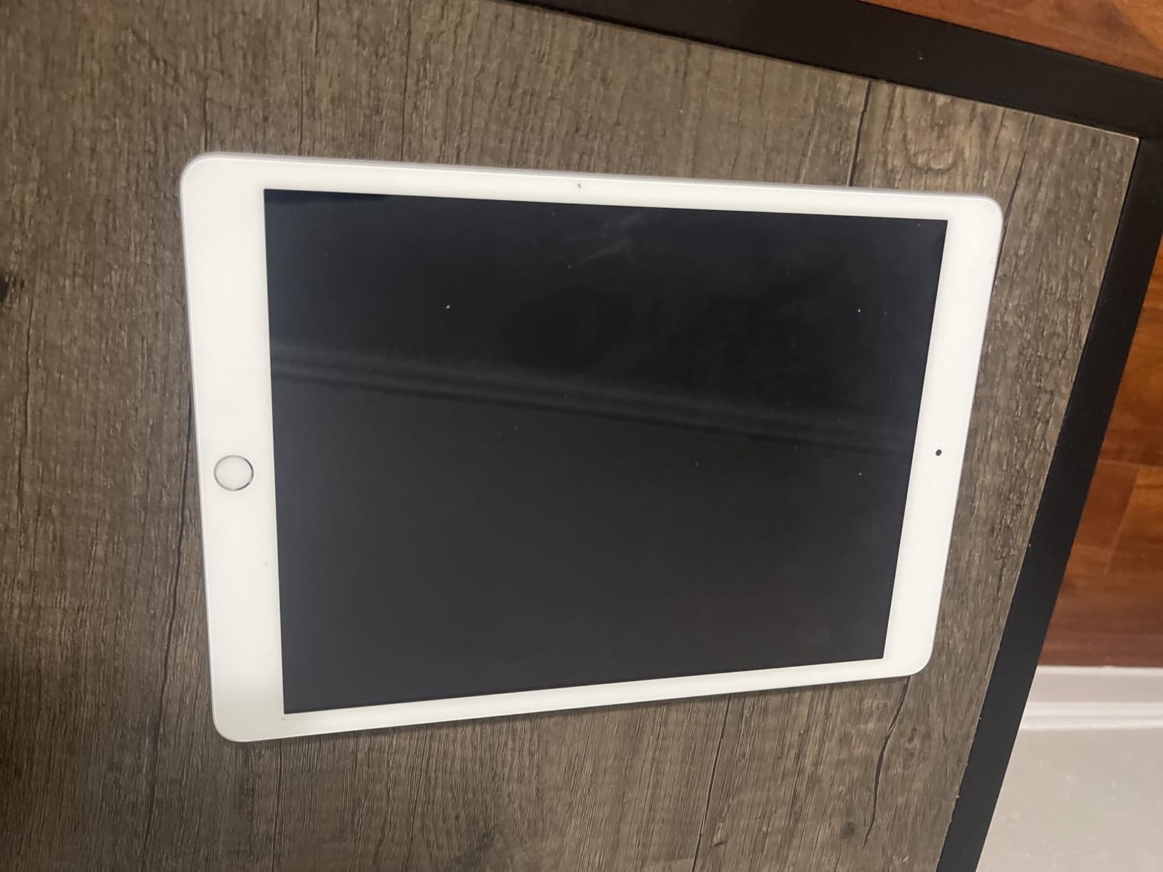 Apple iPad (10.2-inch, Wi-Fi, 128GB, 8th Generation)- Space Gray (Renewed) - Customer Photo 1