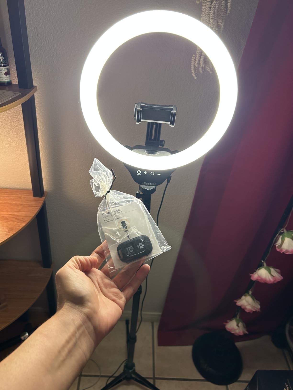 UBeesize 12'' Selfie Ring Light with 62'' Tripod Stand for Video Recording, Live Streaming(YouTube, Instagram, TIK Tok), Compatible with Phones, Cameras and Webcams - Customer Photo 2