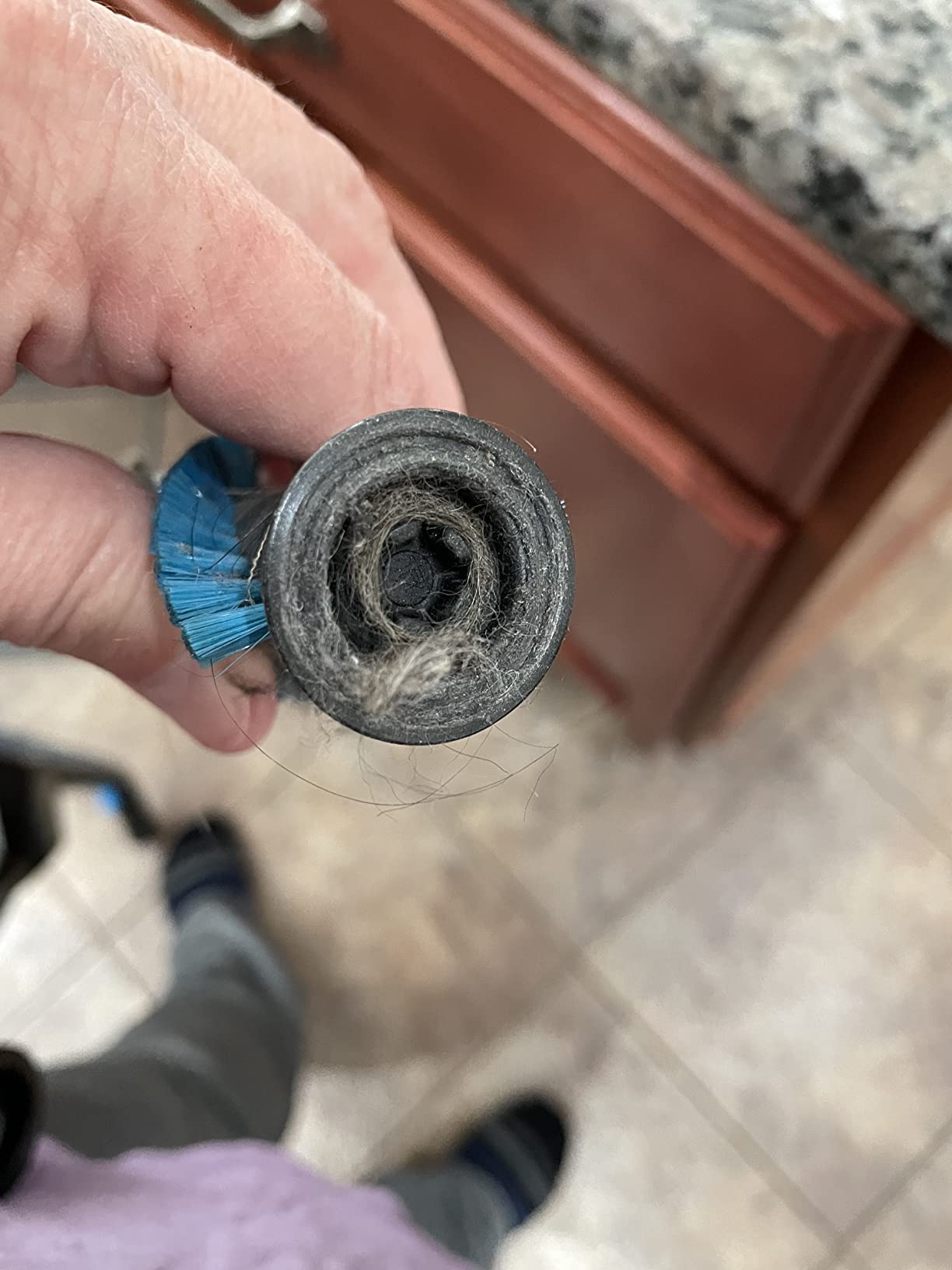 Bissell, 3061 Featherweight Cordless Stick Vacuum, Self-Standing, Electric Blue, Black - Customer Photo 3