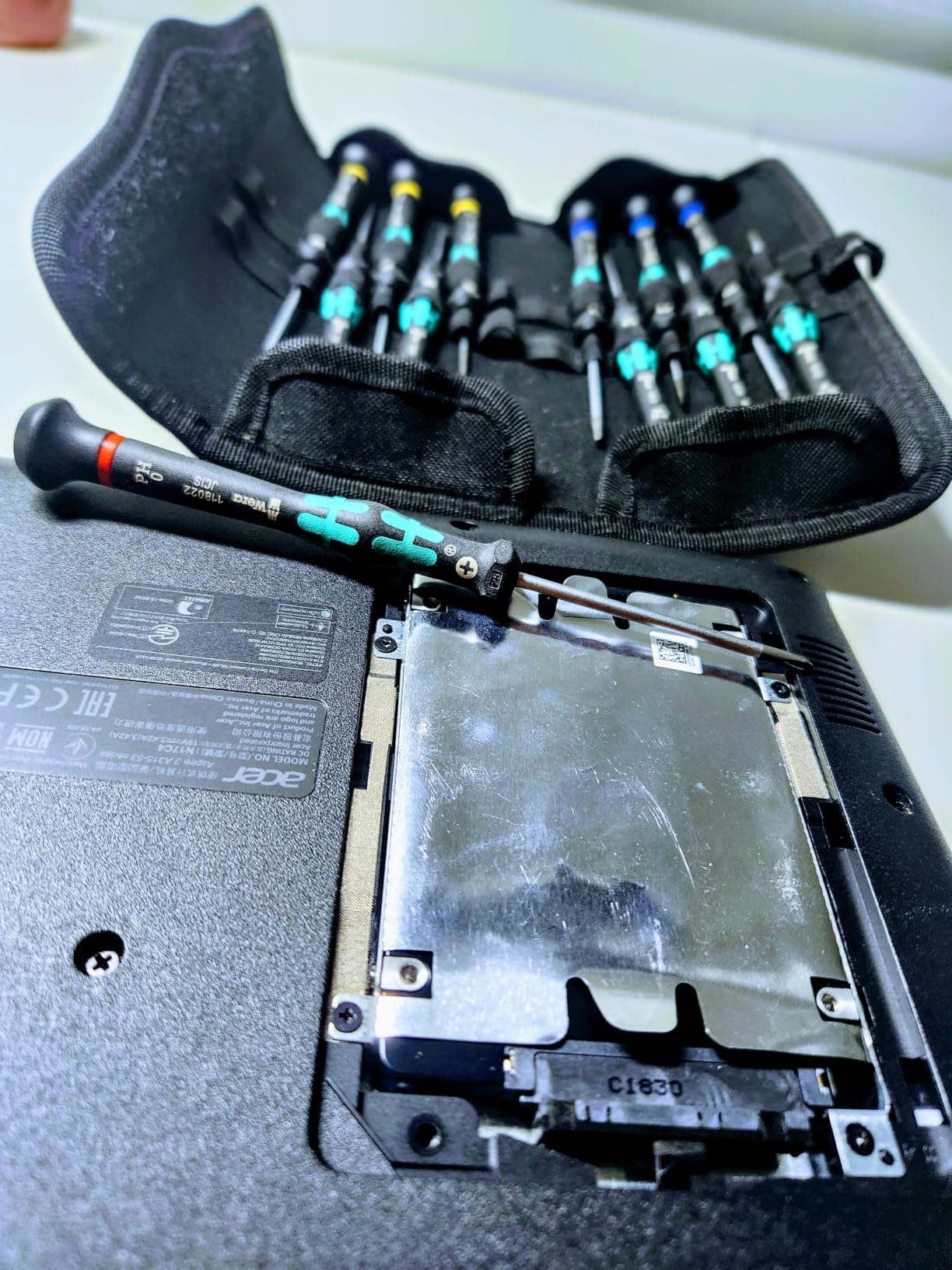 Samsung Electronics 870 EVO 2TB 2.5 Inch SATA III Internal SSD (MZ-77E2T0B/AM) - Customer Photo 1