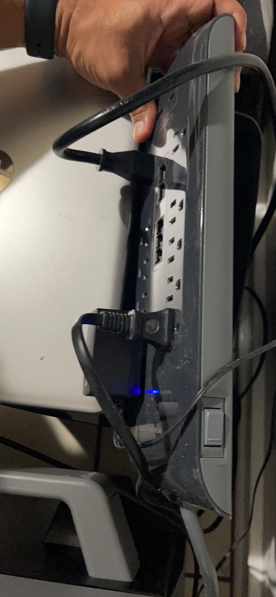 Monster Power Surge Protector w/ 4050 Joule Rating — Heavy Duty 6 FT Surge Protector Power Strip w/ 10 Outlets, 2 USB, 2 Coax, 2 Ethernet Ports — Fireproof MOV, Dual Mode, Clean Tech (Black) Customer Review Monster Power Surge Protector w/ 4050 Joule Rating — Heavy Duty 6 FT Surge Protector Power Strip w/ 10 Outlets, 2 USB, 2 Coax, 2 Ethernet Ports — Fireproof MOV, Dual Mode, Clean Tech (Black) - Customer Photo 3