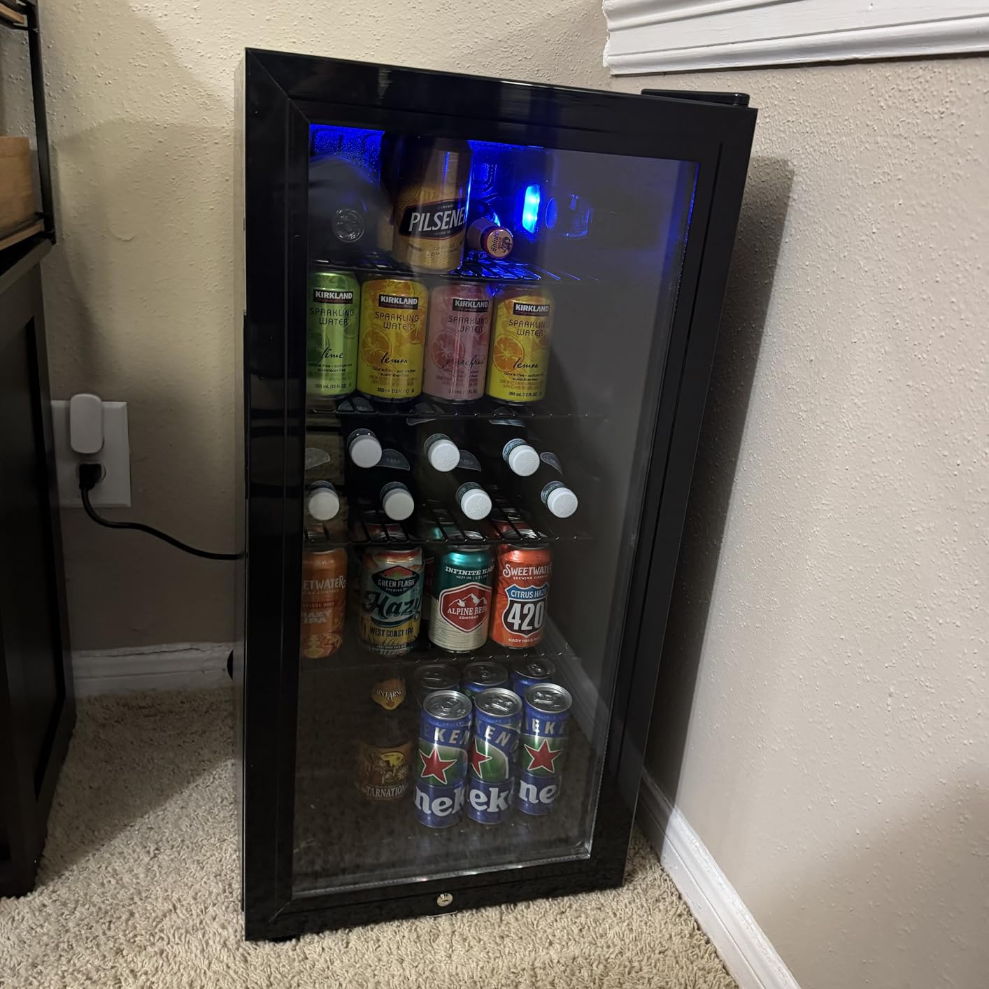 3.2 cu.ft Beverage Refrigerator Cooler, Mini Fridge with Glass Door for Beer Soda or Wine, Perfect for Home,Bar, Office - Customer Photo 1