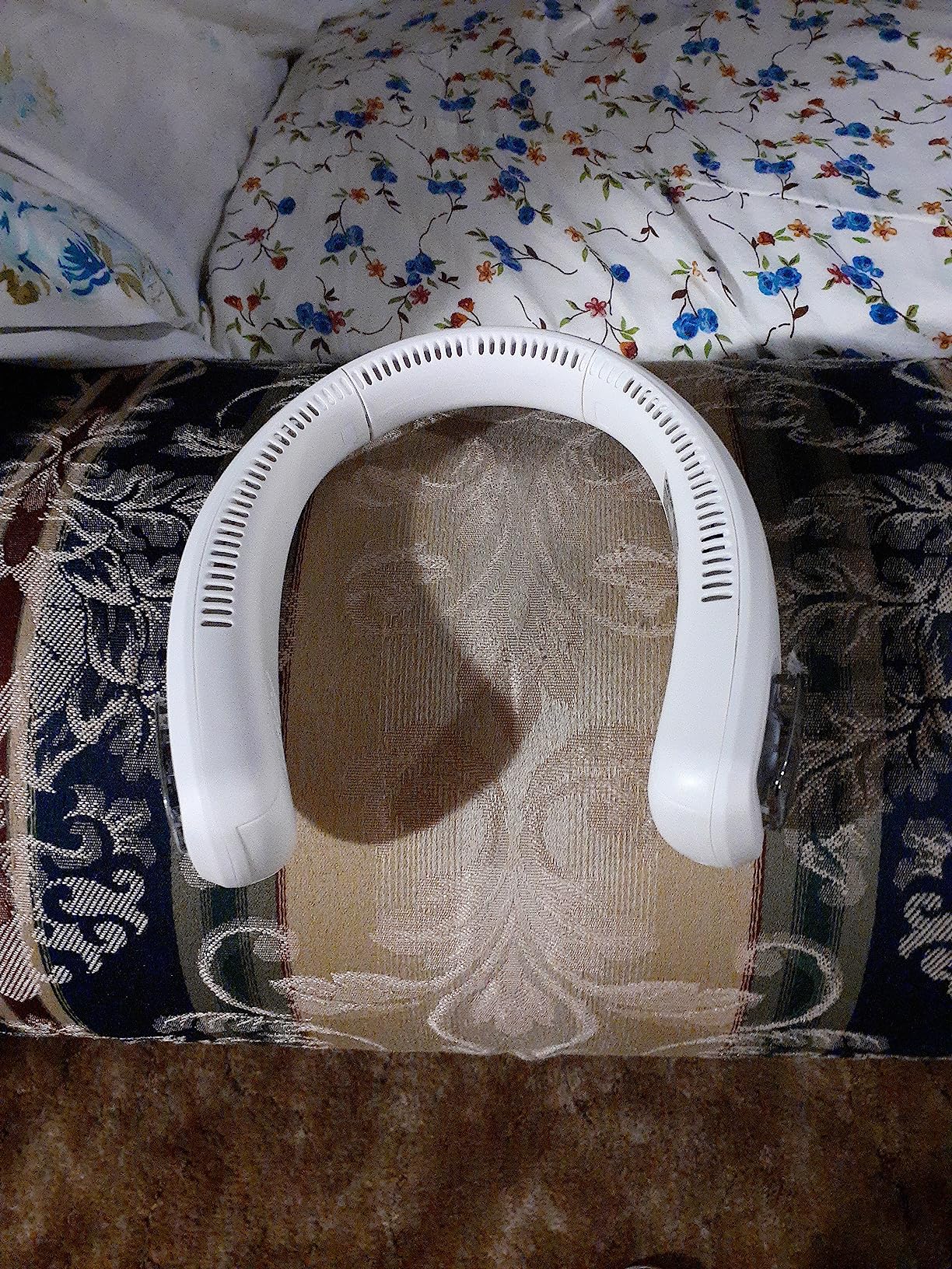 Arctic Air Freedom Personal Air Cooler - Portable 3-Speed Neck Fan, Hands-Free Wearable Design, Lightweight, Cordless And Rechargeable - Customer Photo 1