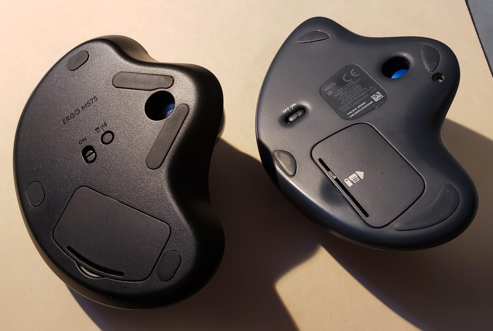 Logitech M575 Ergonomic Wireless Trackball USB Mouse, Black (910-005869) - Customer Photo 3