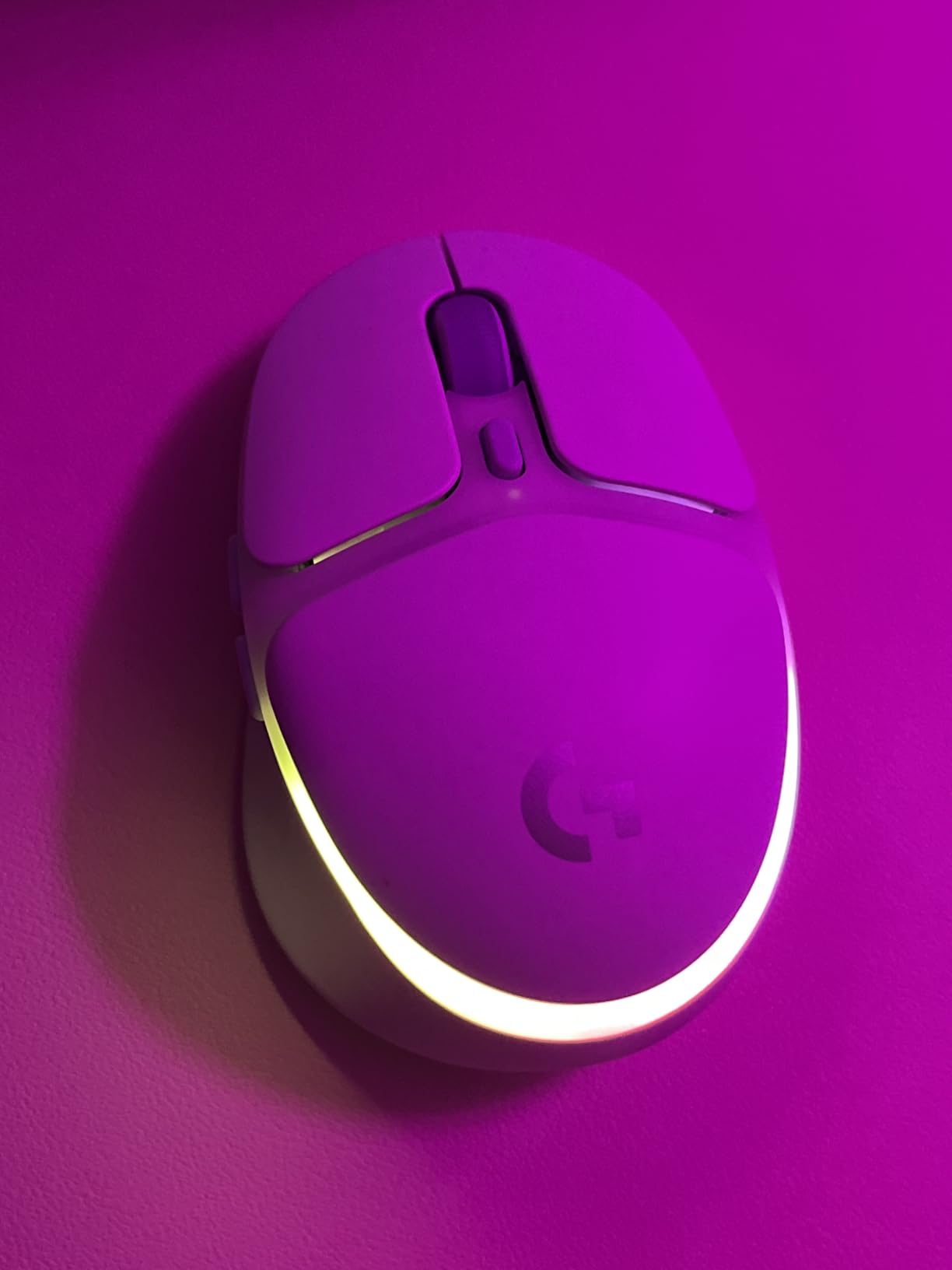 Logitech G705 Wireless Gaming Mouse, Customizable LIGHTSYNC RGB Lighting, Lightspeed Wireless, Bluetooth Connectivity, Lightweight, PC/Mac/Laptop - White Mist - Customer Photo 1