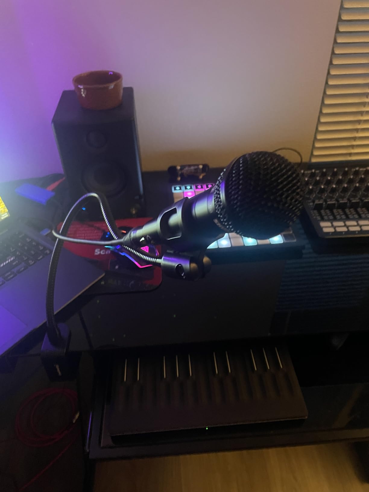 ZealSound Microphone Arm Stand,19 Inch Long Universal Gooseneck Desktop Mic Stand with 3/8