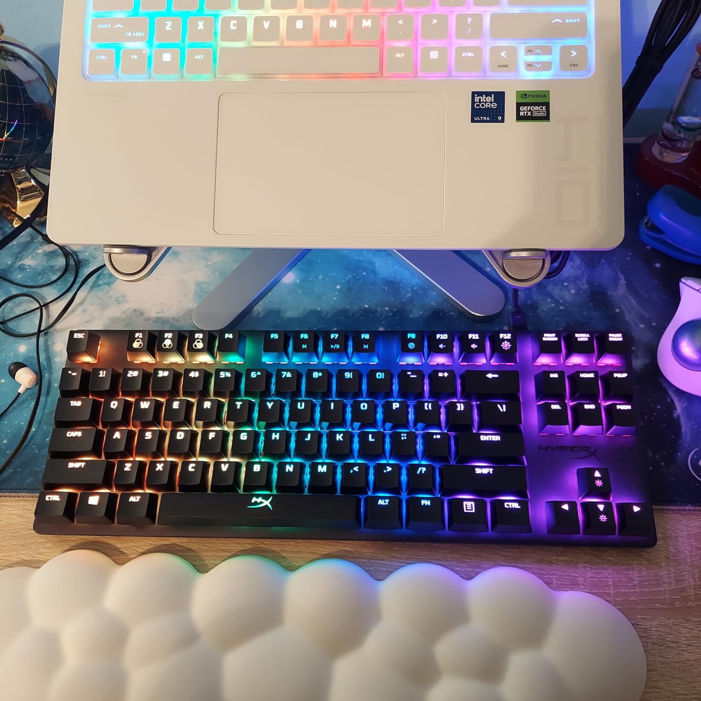 HyperX Alloy Origins 60 - Mechanical Gaming Keyboard, Ultra Compact 60% Form Factor, Double Shot PBT Keycaps, RGB LED Backlit, NGENUITY Software Compatible - Linear HyperX Red Switch,Black customer photo 1