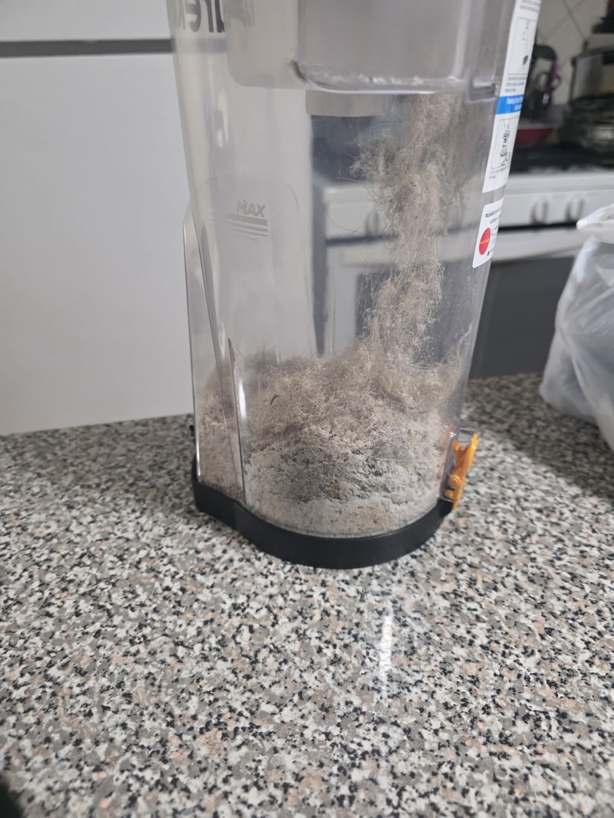 Eureka PowerSpeed Lightweight Upright Vacuum Cleaner for Carpet and Hard Floor, Powerful Bagless Upright Vacuum Cleaner for Home Pets, NEU181A, Blue - Customer Photo 2