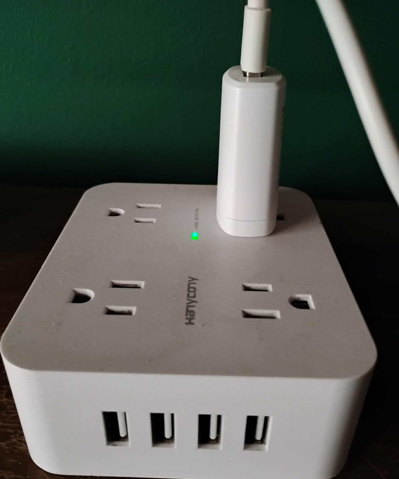 Surge Protector Power Strip - HANYCONY 8 Outlets 4 USB (2 USB C) Charging Ports, Multi Plug Outlet Extender, 5Ft Braided Extension Cord, Flat Plug Wall Mount Desk Charging Station for Home Office ETL - Customer Photo 5