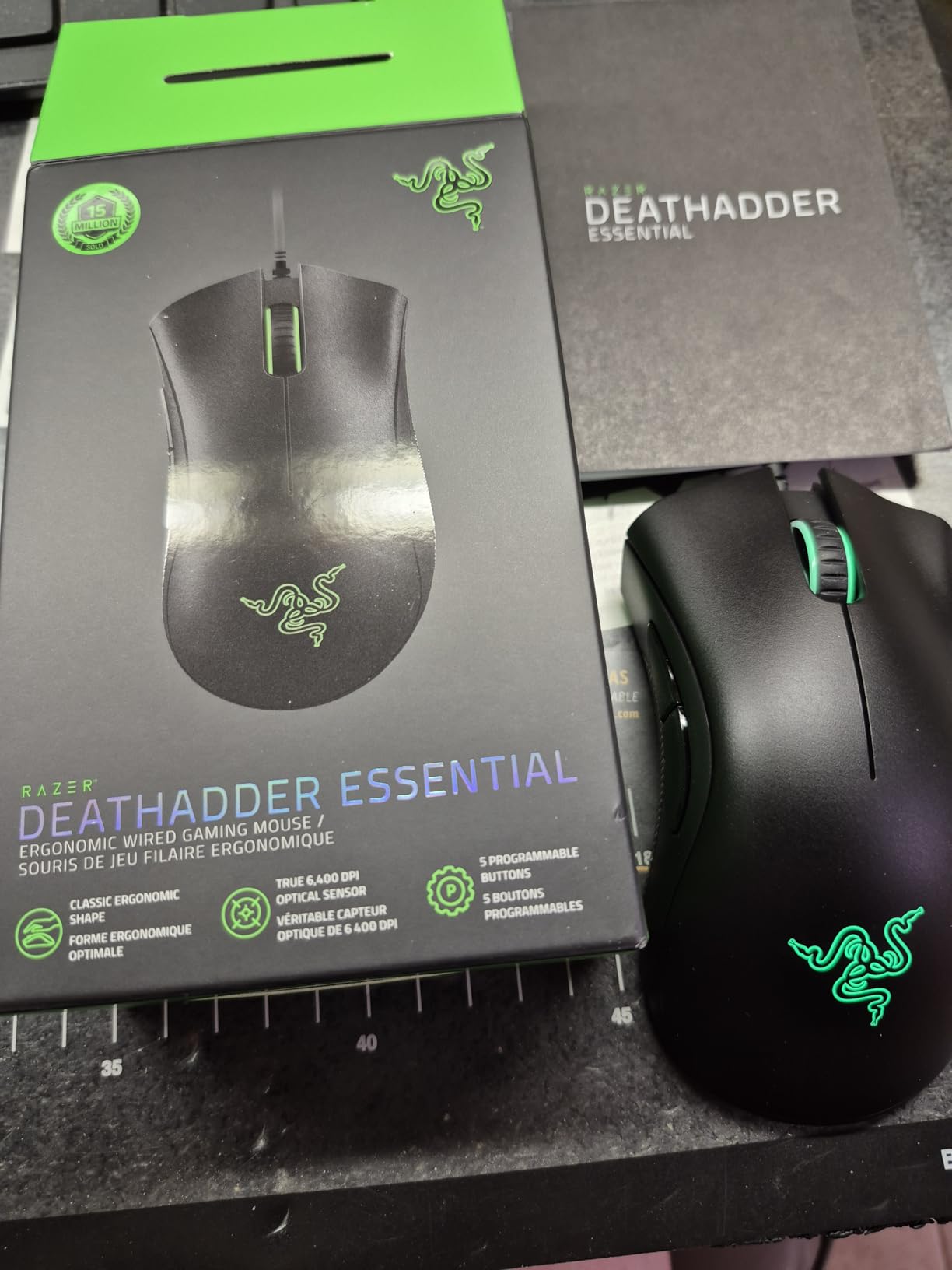 Razer DeathAdder Essential Gaming Mouse: 6400 DPI Optical Sensor - 5 Programmable Buttons - Mechanical Switches - Rubber Side Grips - Classic Black - Customer Photo 1