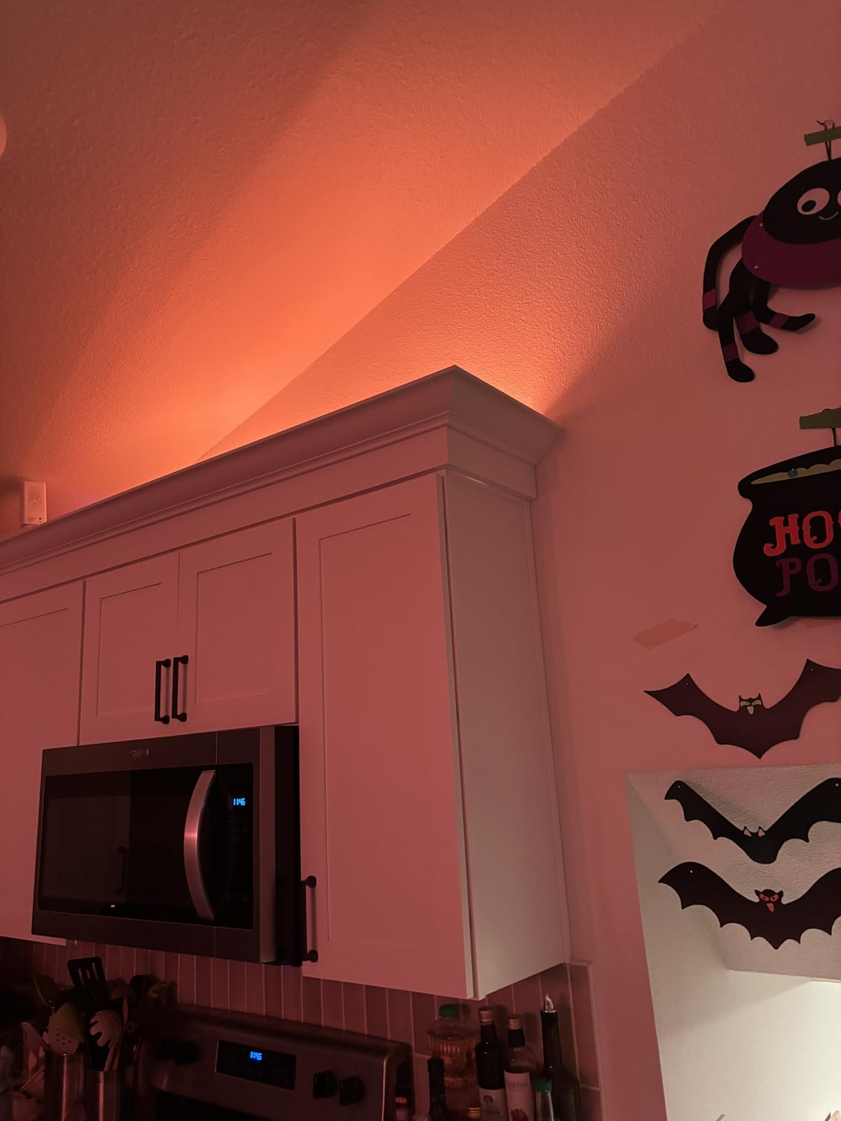 Govee Smart LED Light Bars, Work with Alexa and Google Assistant, RGBICWW WiFi TV Backlights with Scene and Music Modes for Gaming, Pictures, PC, Room Decoration - Customer Photo 2