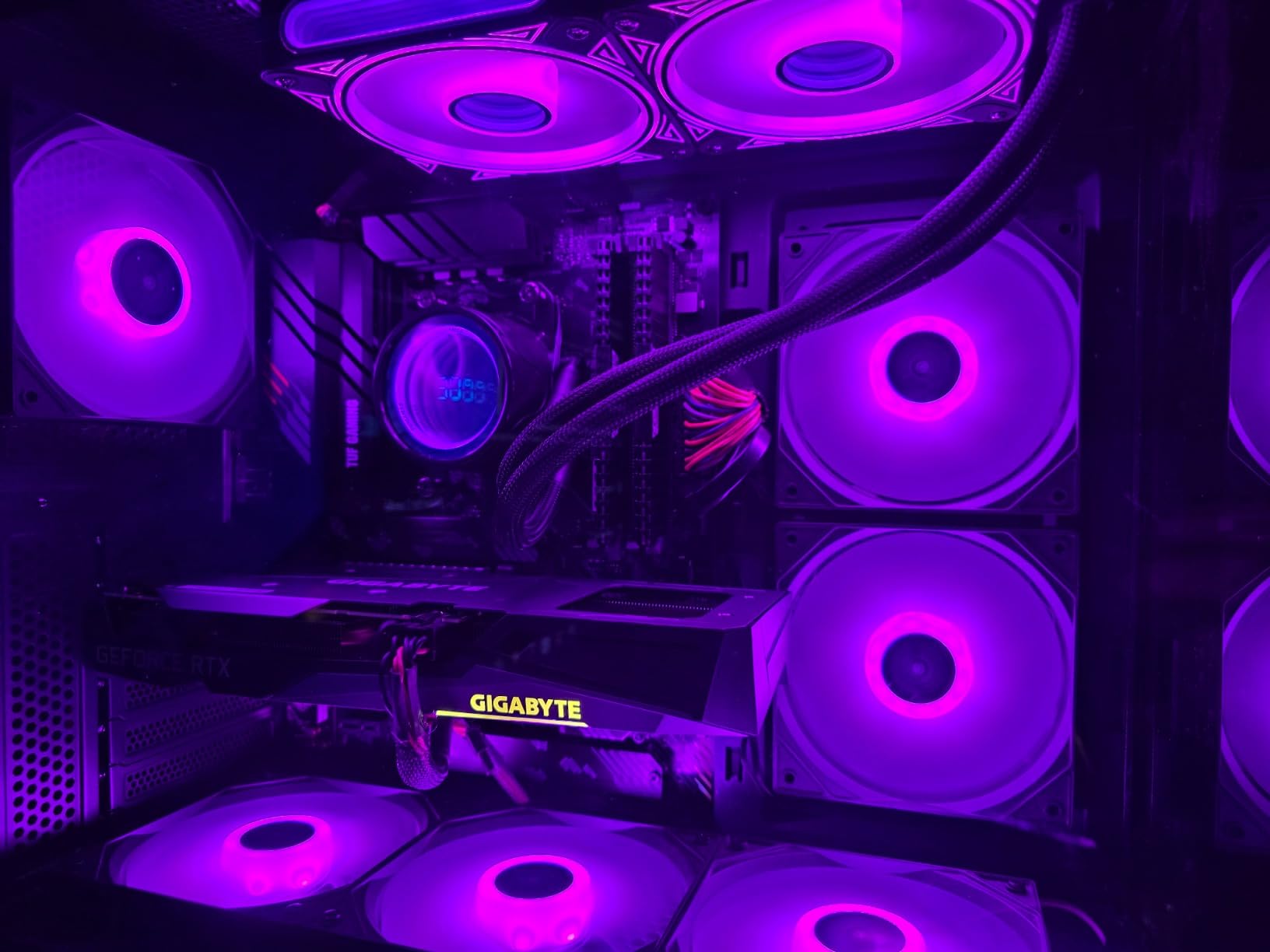 GIGABYTE GeForce RTX 3060 Gaming OC 12G (REV2.0) Graphics Card, 3X WINDFORCE Fans, 12GB 192-bit GDDR6, GV-N3060GAMING OC-12GD Video Card - Customer Photo 3