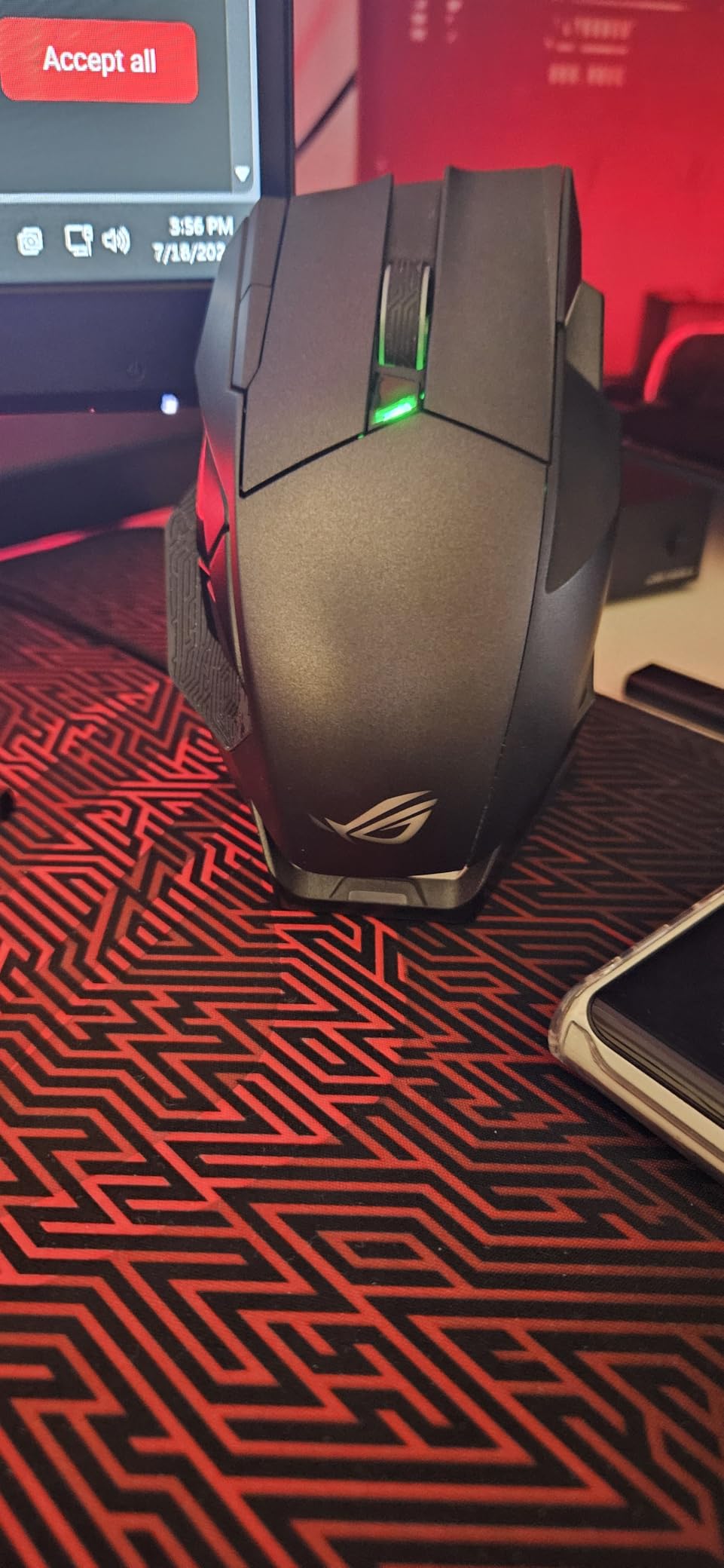ASUS ROG Spatha X Wireless Gaming Mouse – MMO/MOBA Design, 12 Programmable Buttons, Right-Handed, 168g, Dual-Mode (Wired/2.4GHz), 19K DPI, up to 67Hr Battery, Magnetic Charging Dock, PC/Mac Support Customer Review ASUS ROG Spatha X Wireless Gaming Mouse – MMO/MOBA Design, 12 Programmable Buttons, Right-Handed, 168g, Dual-Mode (Wired/2.4GHz), 19K DPI, up to 67Hr Battery, Magnetic Charging Dock, PC/Mac Support - Customer Photo 2