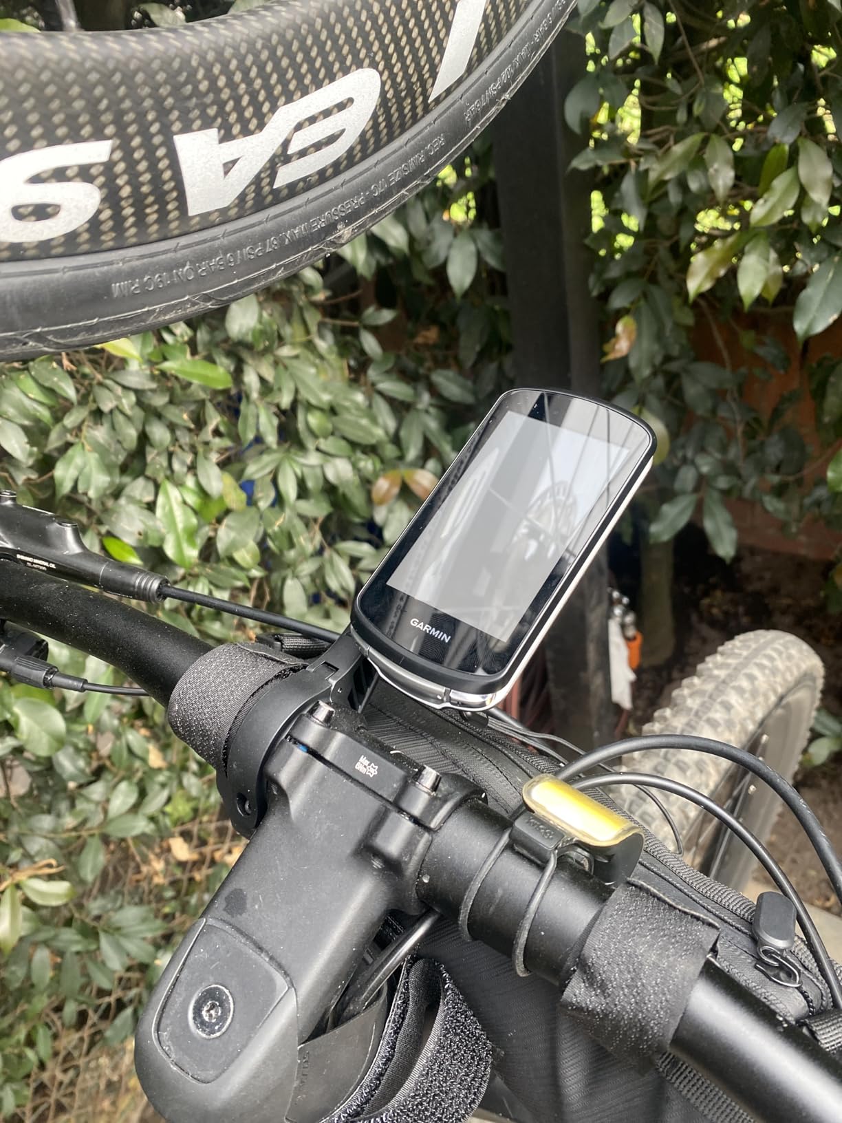 Garmin Edge 1040, GPS Bike Computer, On and Off-Road, Spot-On Accuracy, Long-Lasting Battery - Customer Photo 1