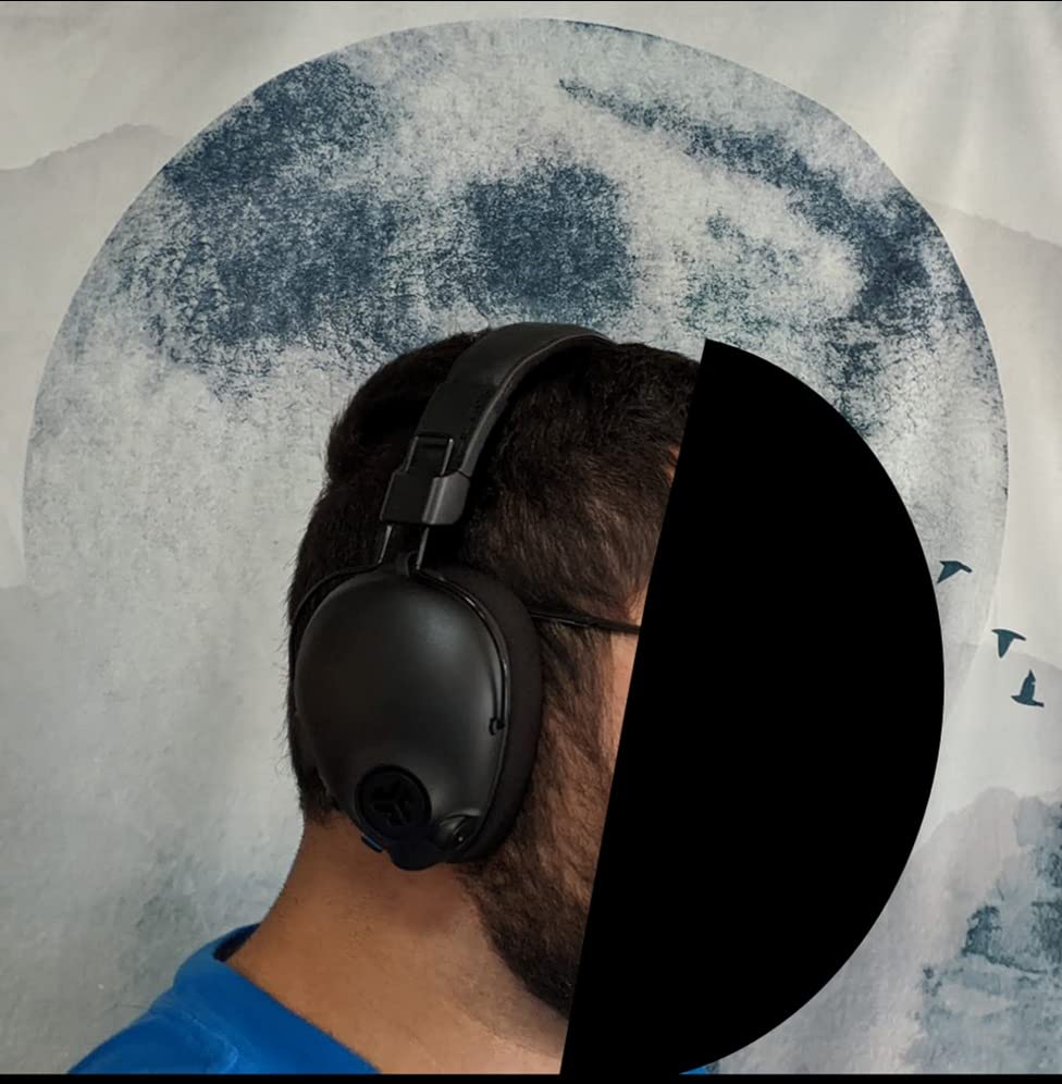 JLab Play Pro Gaming Wireless Headset, 60+ Hour Bluetooth 5 Playtime 60ms Super-Low Latency for Mobile Gameplay, Retractable Boom Mic, AUX Gaming Cord Compatible with Gaming Consoles Customer Review JLab Play Pro Gaming Wireless Headset, 60+ Hour Bluetooth 5 Playtime 60ms Super-Low Latency for Mobile Gameplay, Retractable Boom Mic, AUX Gaming Cord Compatible with Gaming Consoles - Customer Photo 3