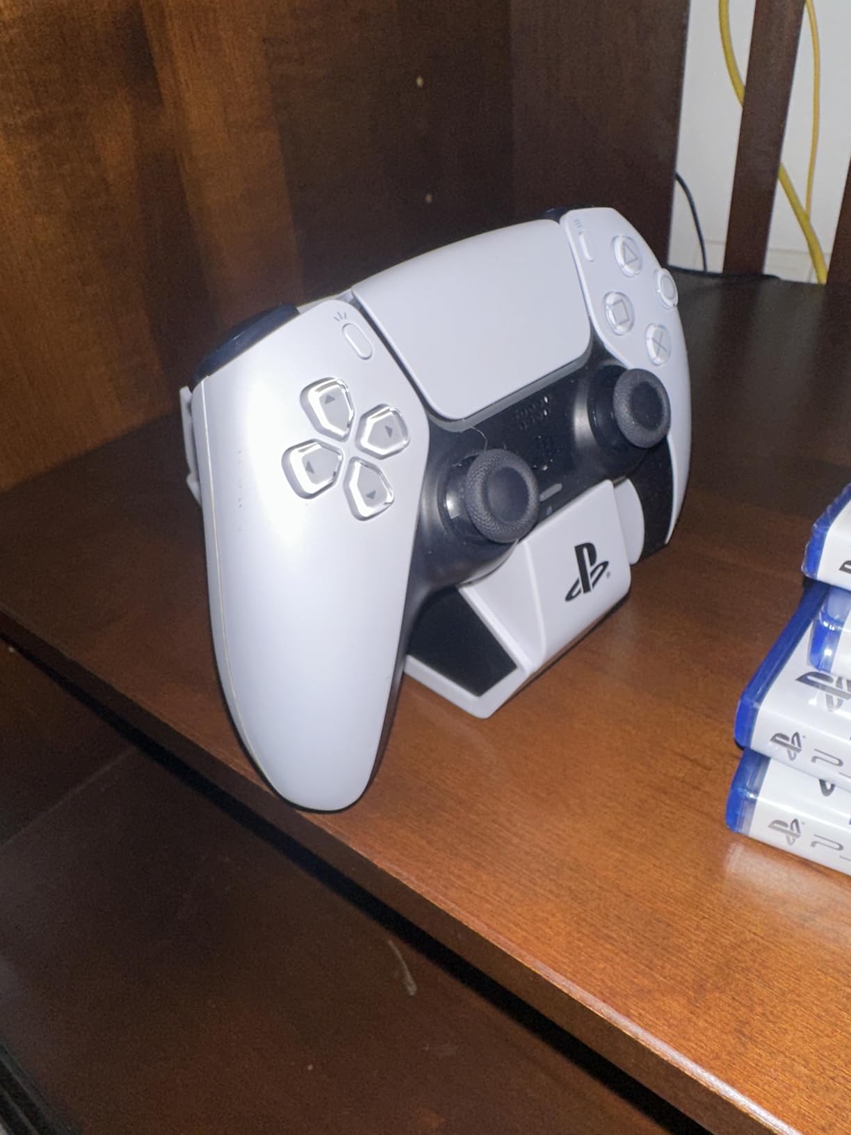 PowerA Twin Charging Station for Dualsense Wireless Controllers, Charge, Sony PlayStation, PS5, Officially Licensed - Customer Photo 2