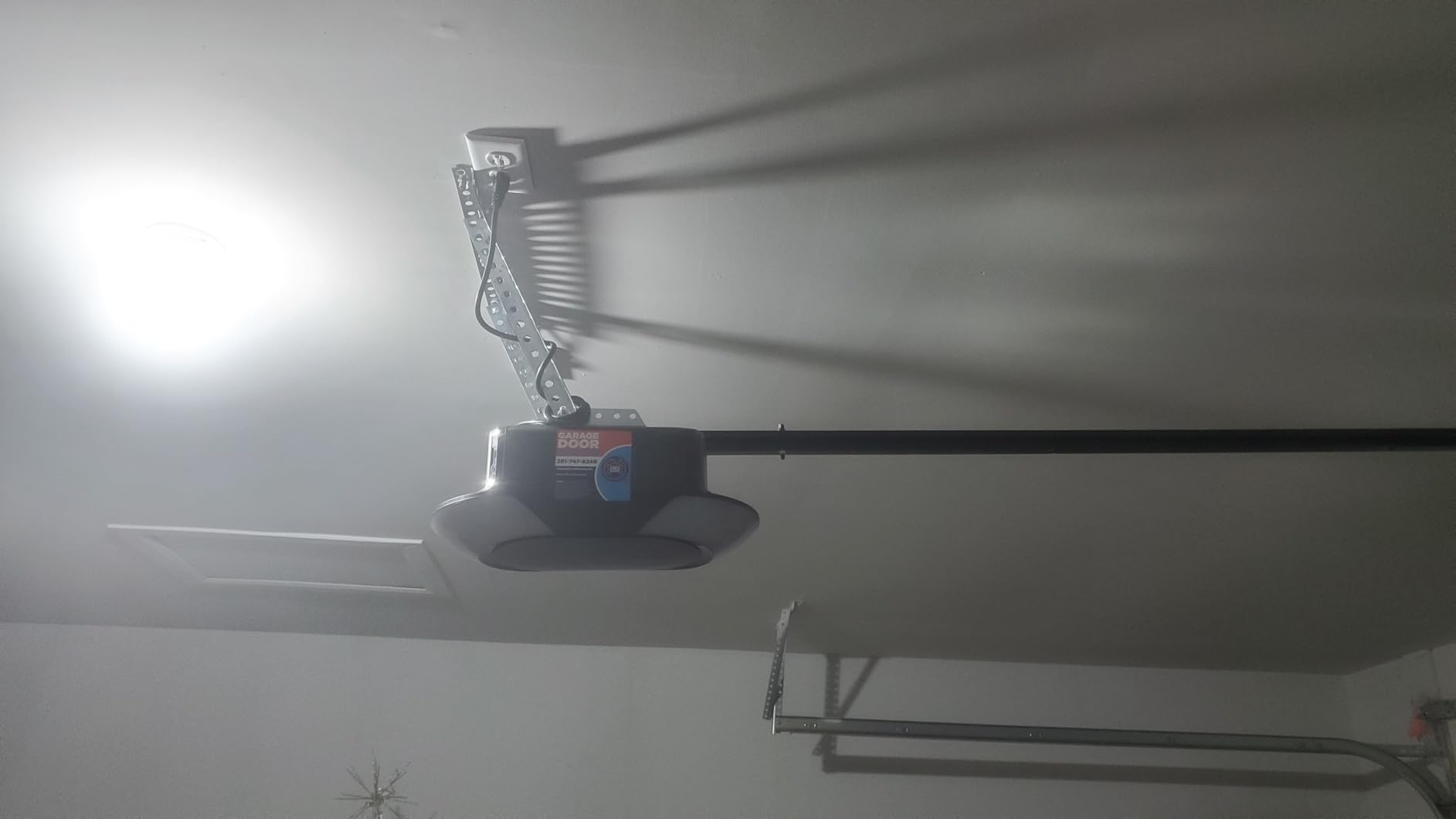 Chamberlain B6713T Smart Advanced Corner LED Lighting-myQ Smartphone Controlled-Ultra Quiet, Strong Belt Drive & MAX Lifting Power, Blue Garage Door Opener Customer Review Chamberlain B6713T Smart Advanced Corner LED Lighting-myQ Smartphone Controlled-Ultra Quiet, Strong Belt Drive & MAX Lifting Power, Blue Garage Door Opener - Customer Photo 2