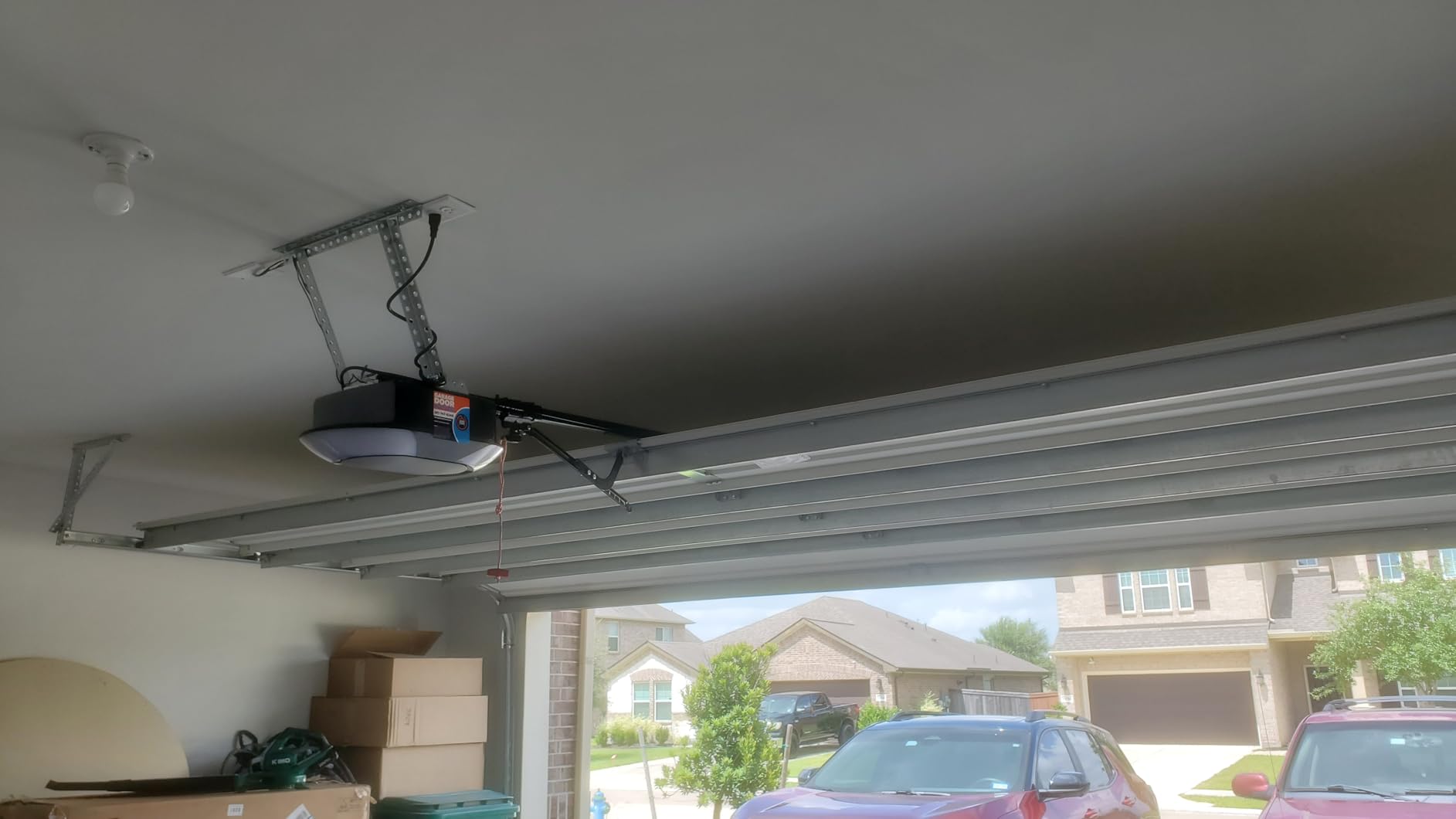 Chamberlain B6713T Smart Advanced Corner LED Lighting-myQ Smartphone Controlled-Ultra Quiet, Strong Belt Drive & MAX Lifting Power, Blue Garage Door Opener Customer Review Chamberlain B6713T Smart Advanced Corner LED Lighting-myQ Smartphone Controlled-Ultra Quiet, Strong Belt Drive & MAX Lifting Power, Blue Garage Door Opener - Customer Photo 4