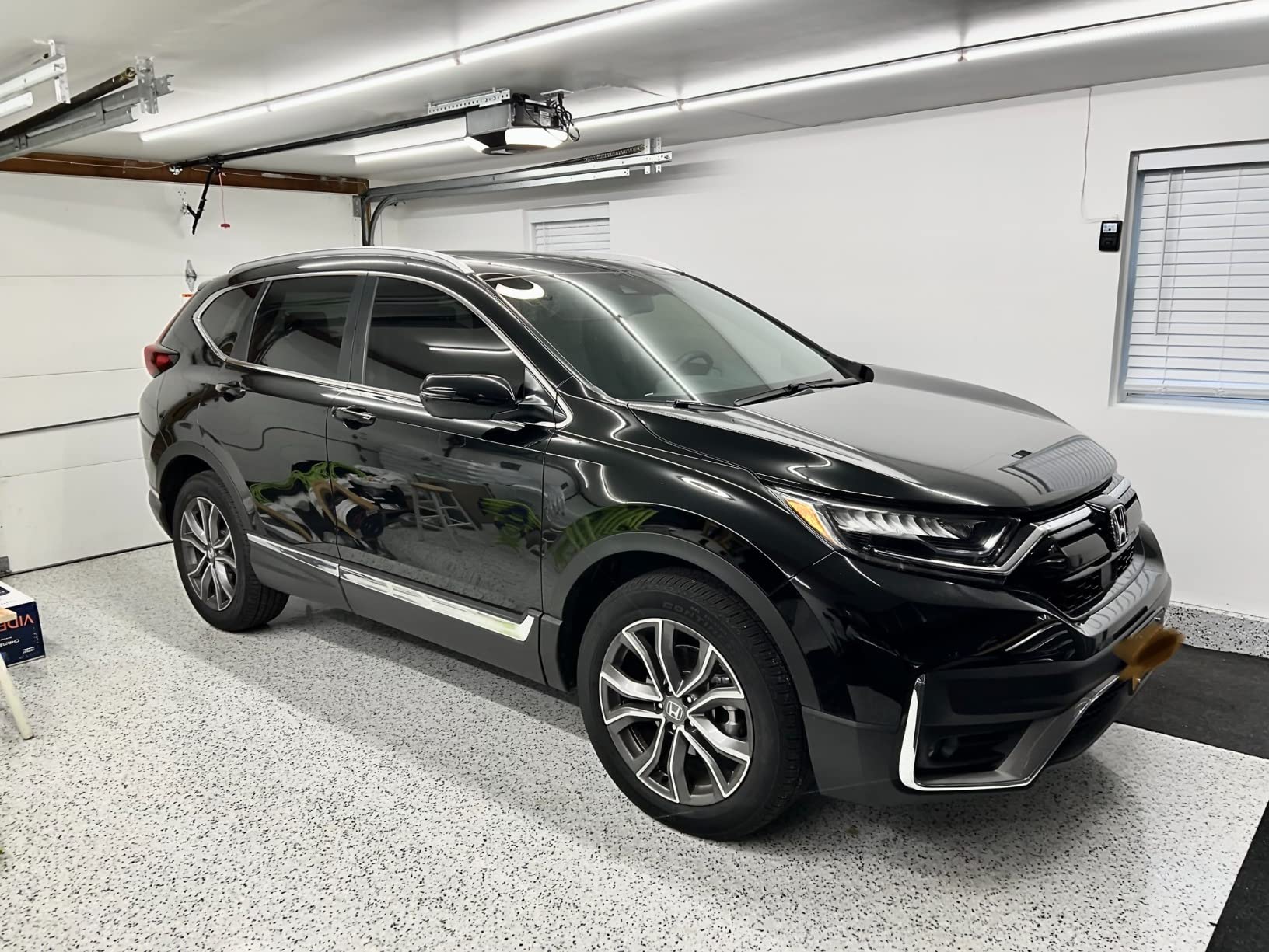 Chamberlain B6753T Smart Garage Door Opener, Video Streaming & Advanced Corner LED Lighting-myQ Smartphone Controlled-Ultra Quiet, Strong Belt Drive & MAX Lifting Power Customer Review Chamberlain B6753T Smart Garage Door Opener, Video Streaming & Advanced Corner LED Lighting-myQ Smartphone Controlled-Ultra Quiet, Strong Belt Drive & MAX Lifting Power - Customer Photo 1