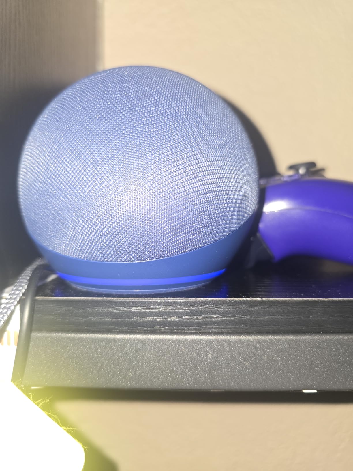 Amazon Echo Dot (newest model), Vibrant sounding Alexa speaker, Great for bedrooms, dining rooms and offices, Glacier White - Customer Photo 4