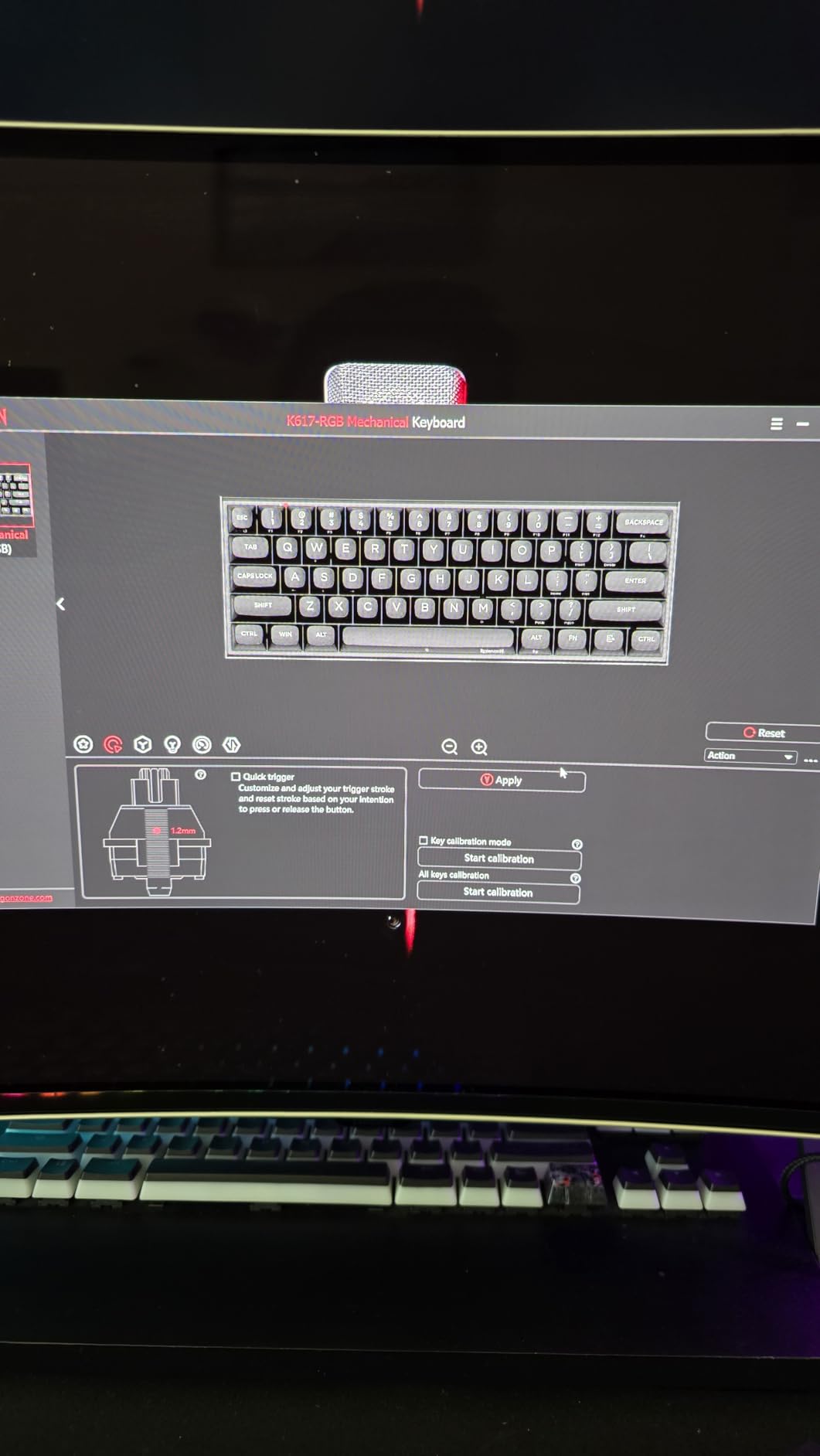Redragon K617 Wired 60% Compact Hot-Swap RGB Gaming Mechanical Keyboard customer photo 1