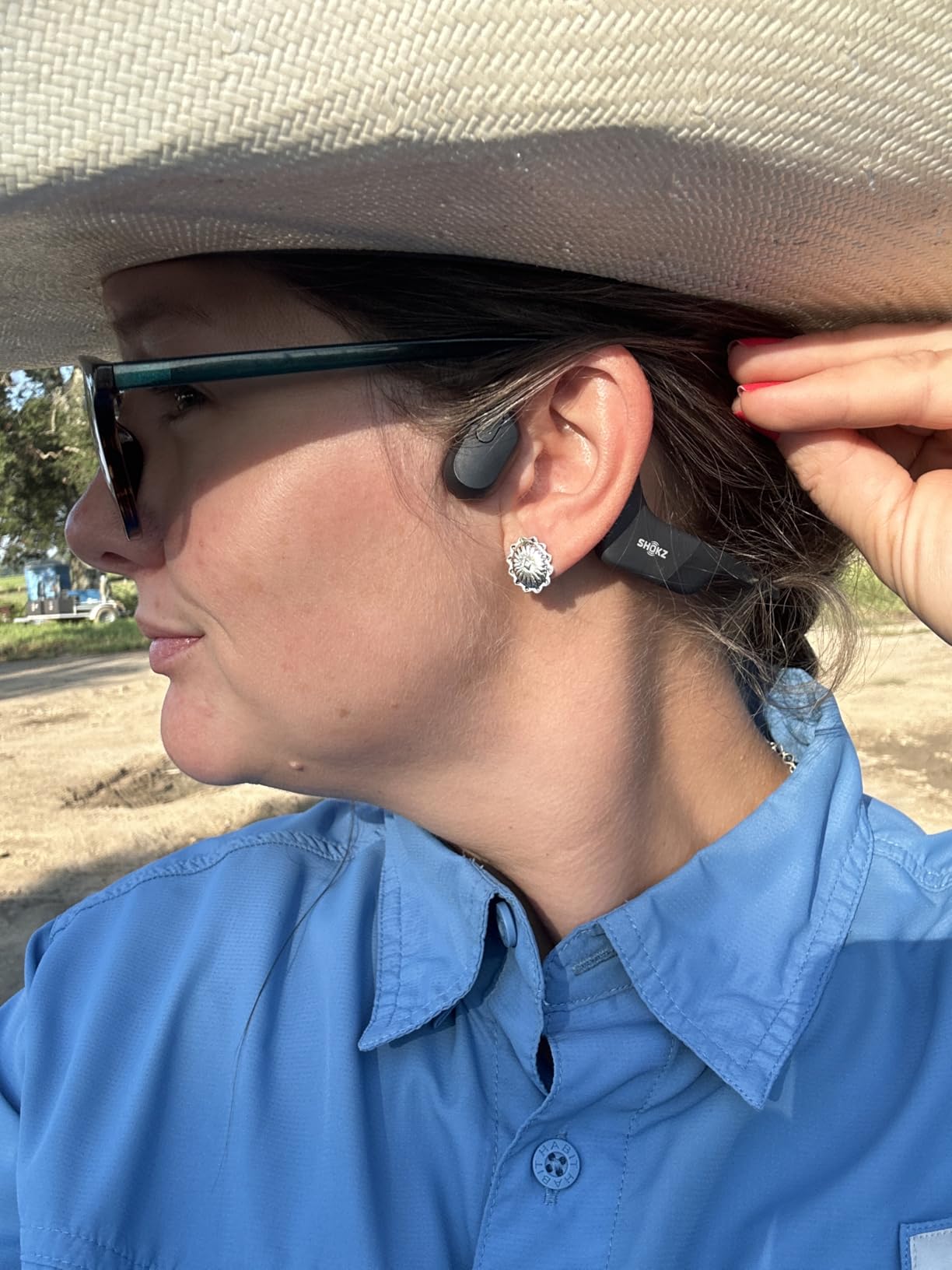 SHOKZ OpenRun - Open-Ear Bluetooth Bone Conduction Sport Headphones, Sweat Resistant Wireless Earphones for Workouts and Running, Built-in Mic, with Hair Band, Black - Customer Photo 3