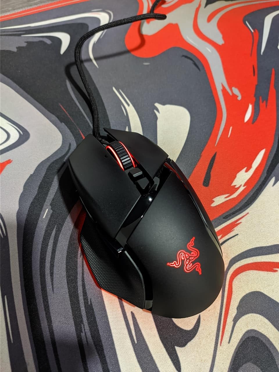 Razer Basilisk V3 Customizable Ergonomic Gaming Mouse: Fastest Gaming Mouse Switch - Chroma RGB Lighting - 26K DPI Optical Sensor - 11 Programmable Buttons - HyperScroll Tilt Wheel - Classic Black - Customer Photo 2