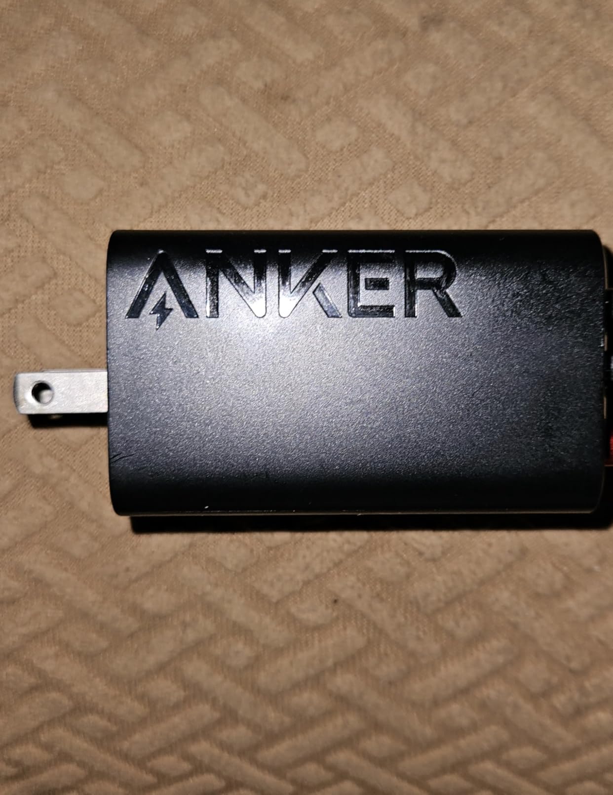 Anker USB C Charger(Nano II 65W), PPS 3-Port Fast Compact Foldable Wall Charger for MacBook Pro/Air, iPad Pro, Galaxy S20, Dell XPS 13, Note 20/10+, iPhone 17/17 Pro, Steam Deck, and More - Customer Photo 4