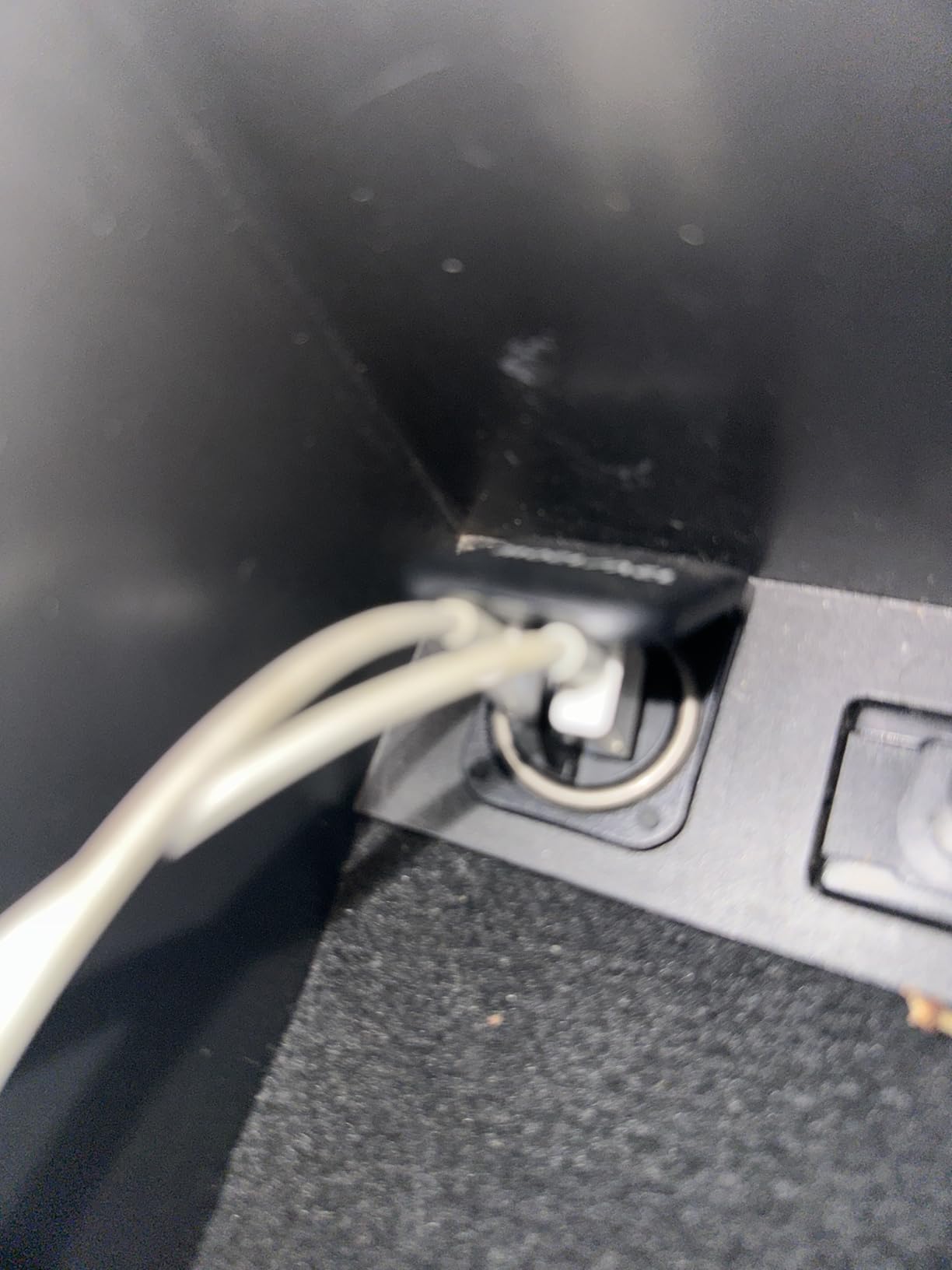 USB C Car Charger Syncwire 60W [PD 30W & QC 30W] USB Car Charger Adapter Fast Charging [Super Mini & All Metal] for iPhone 16 Pro Max 15 Plus 14 13, Samsung S25/S24, Pixel, iPad Road Trip Essentials - Customer Photo 1