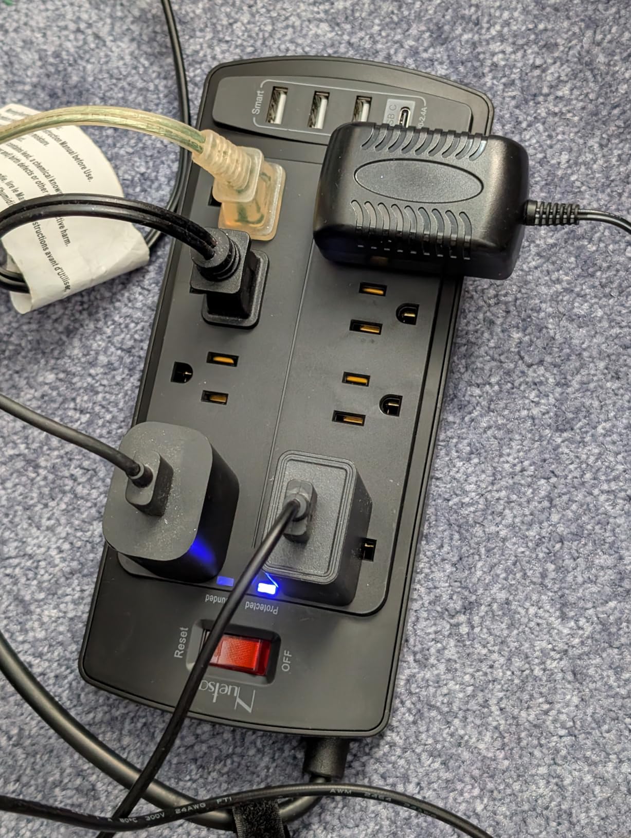Surge Protector Power Strip - Nuetsa Flat Plug Extension Cord with 8 Outlets and 4 USB Ports, 6 Feet Power Cord (1625W/13A), 2700 Joules, ETL Listed, Black - Customer Photo 1