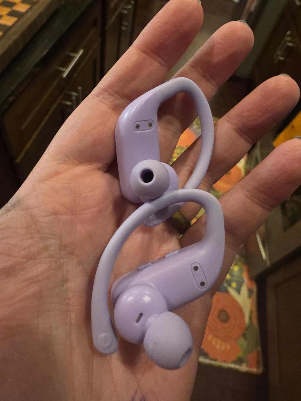 bmani Ear Buds Wireless Earbuds Bluetooth Headphones with 80H Playtime LED Display Case, Over-Ear Hook with Mic, Stereo Sound, Easy Button Controls, Sports Earphones for Running Workout Gym Black - Customer Photo 2