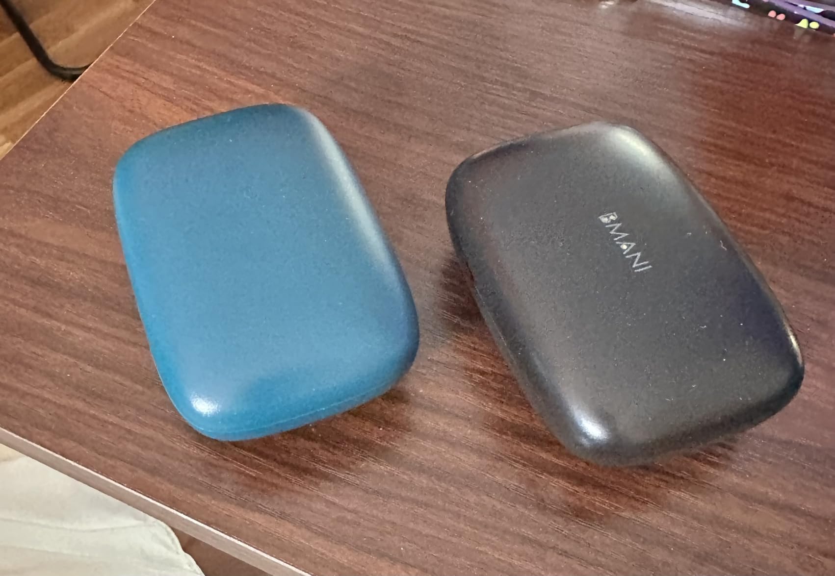 bmani Ear Buds Wireless Earbuds Bluetooth Headphones with 80H Playtime LED Display Case, Over-Ear Hook with Mic, Stereo Sound, Easy Button Controls, Sports Earphones for Running Workout Gym Black - Customer Photo 4