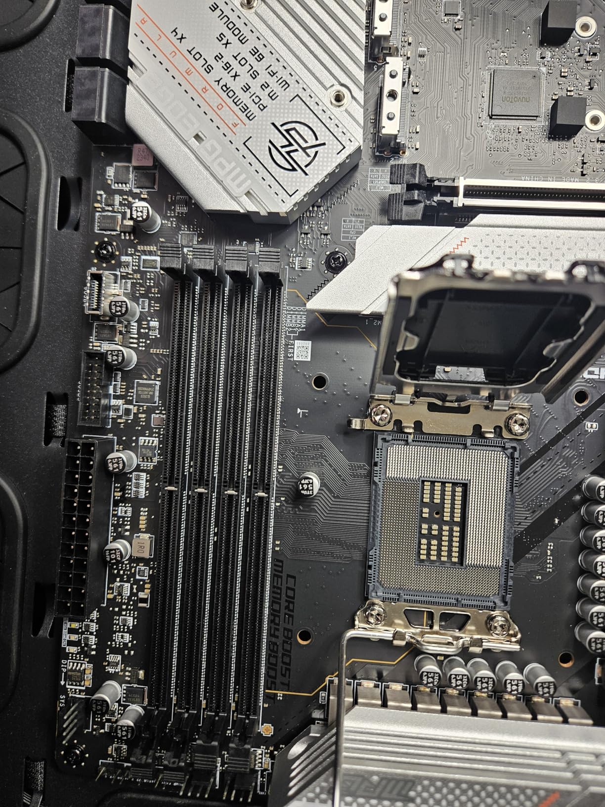 Intel Core i9-12900K Gaming Desktop Processor with Integrated Graphics and 16 (8P+8E) Cores up to 5.2 GHz Unlocked LGA1700 600 Series Chipset 125W - Customer Photo 1