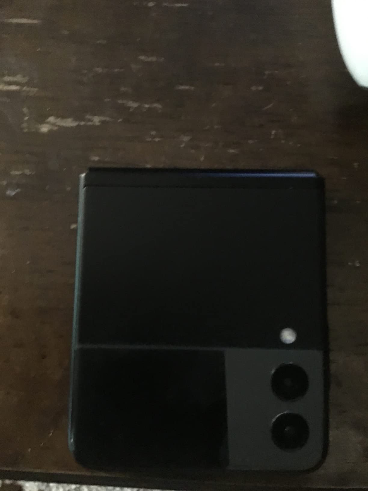 SAMSUNG Galaxy Z Flip 3 5G, US Version, 128GB, Phantom Black - Unlocked (Renewed) Customer Review SAMSUNG Galaxy Z Flip 3 5G, US Version, 128GB, Phantom Black - Unlocked (Renewed) - Customer Photo 2