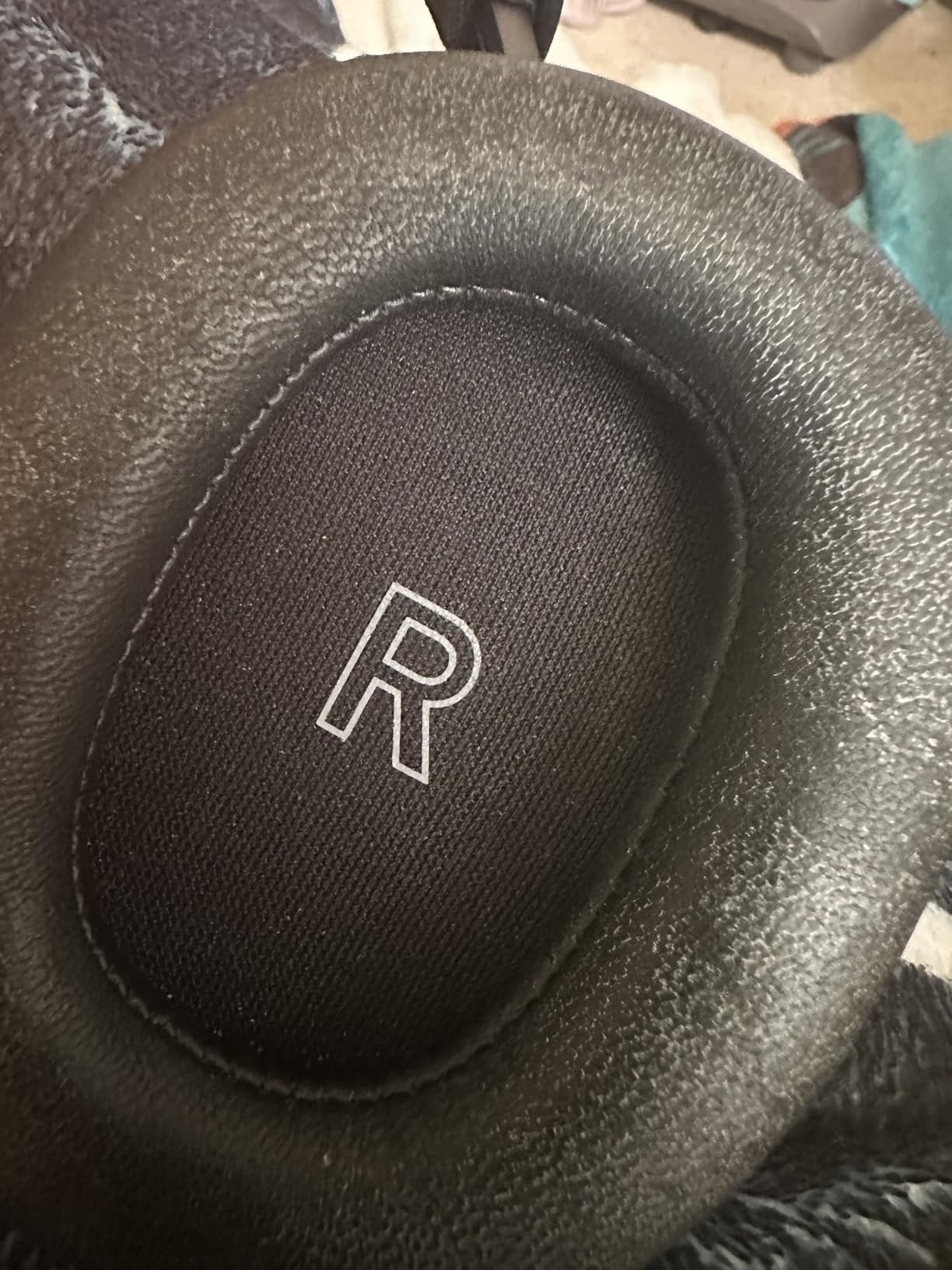 Bang & Olufsen Beoplay H95 Premium Comfortable Wireless Active Noise Cancelling (ANC) Over-Ear Headphones with 38 Hours Battery Life and Protective Carrying Case, Chestnut - Customer Photo 2