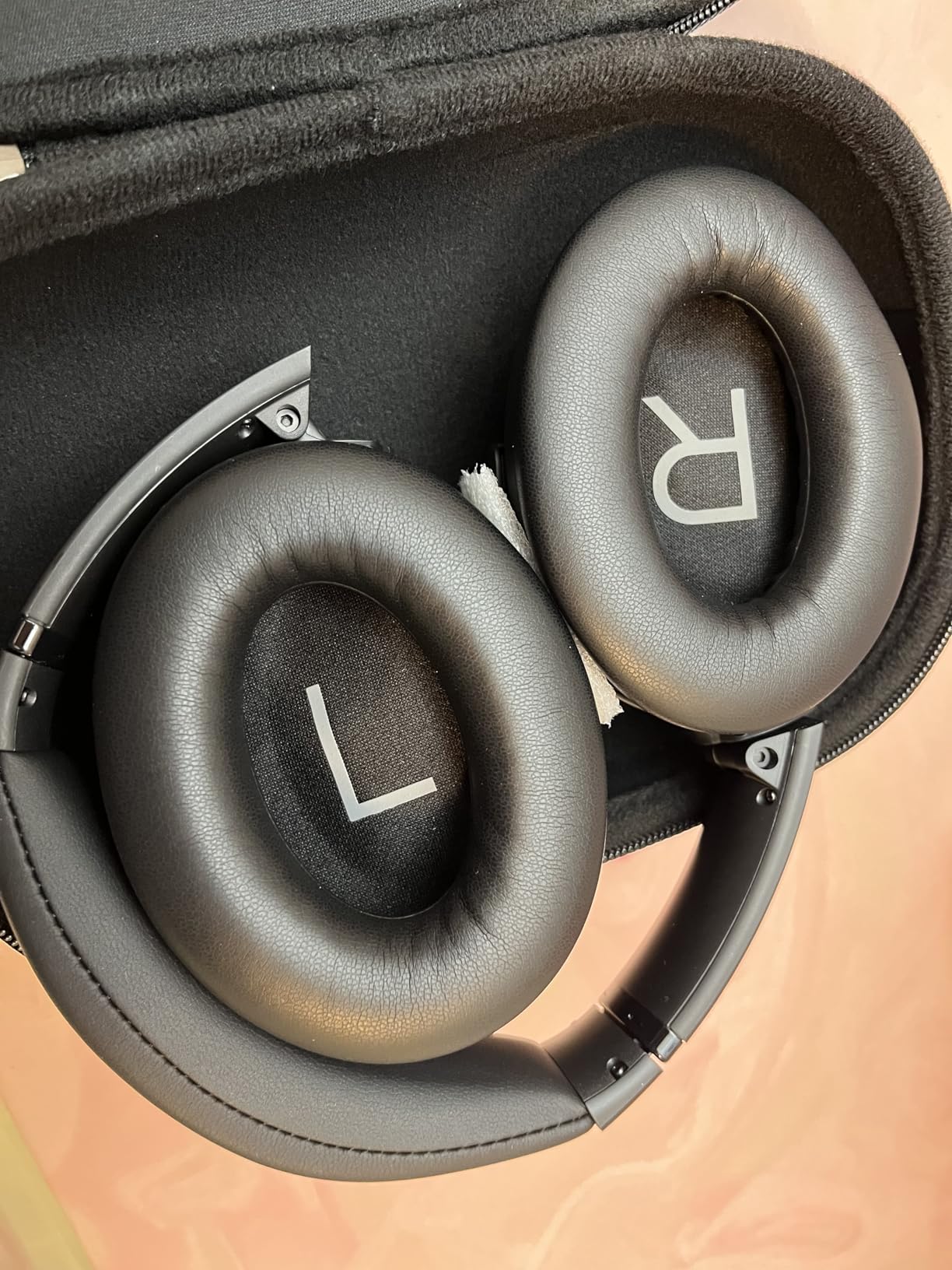 Bose QuietComfort 45 Bluetooth Wireless Noise Cancelling Headphones - Triple Black (Renewed) Customer Review Bose QuietComfort 45 Bluetooth Wireless Noise Cancelling Headphones - Triple Black (Renewed) - Customer Photo 4