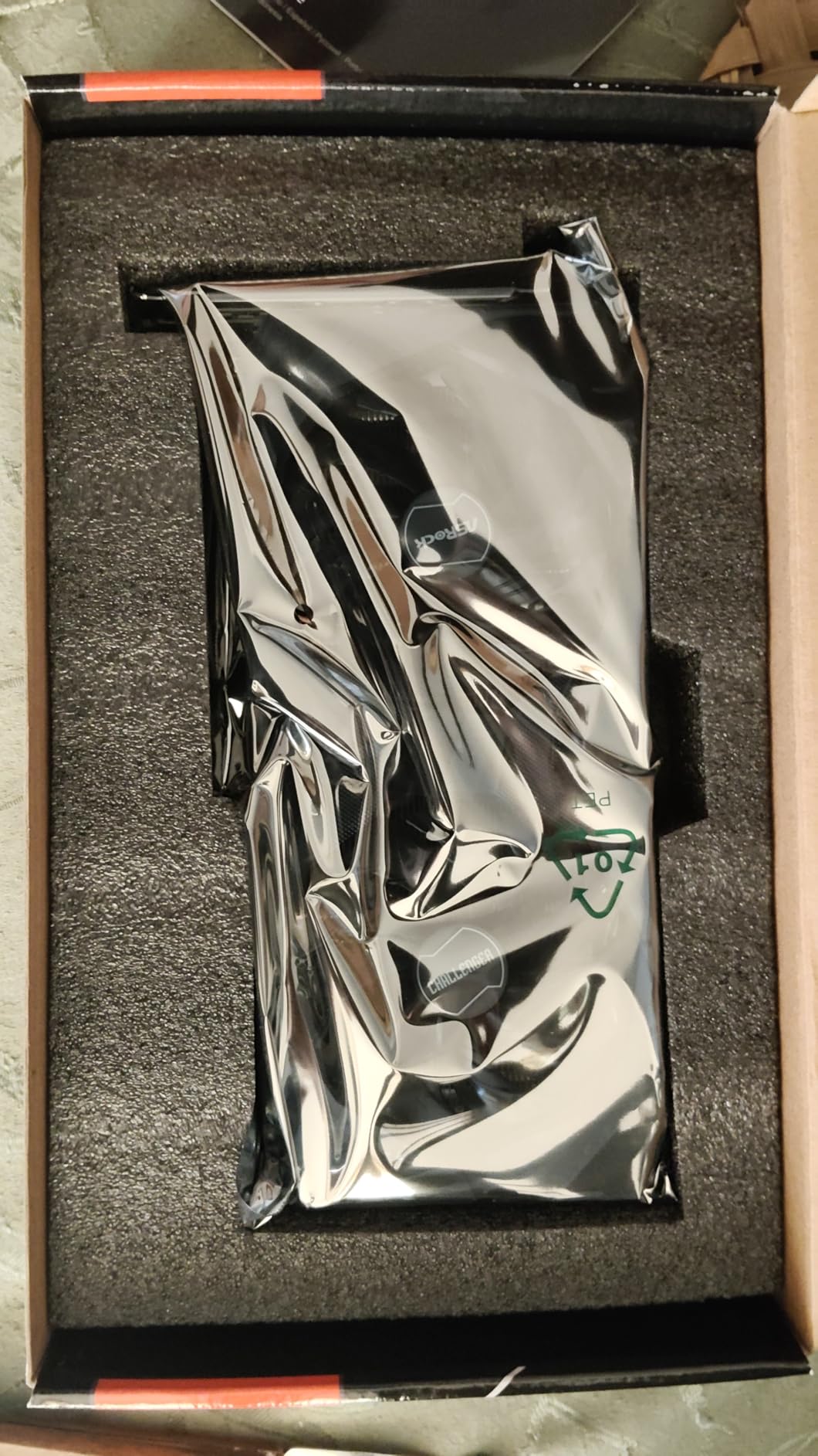 ASRock AMD Radeon RX 6600 Challenger D 8GB GDDR6 DisplayPort 14Gbps HDMI 0dB Silent Cooling 128-bit 7680 x 4320 Dual Fan Graphics Card PCI Express 4.0 x8 8-pin - Customer Photo 5