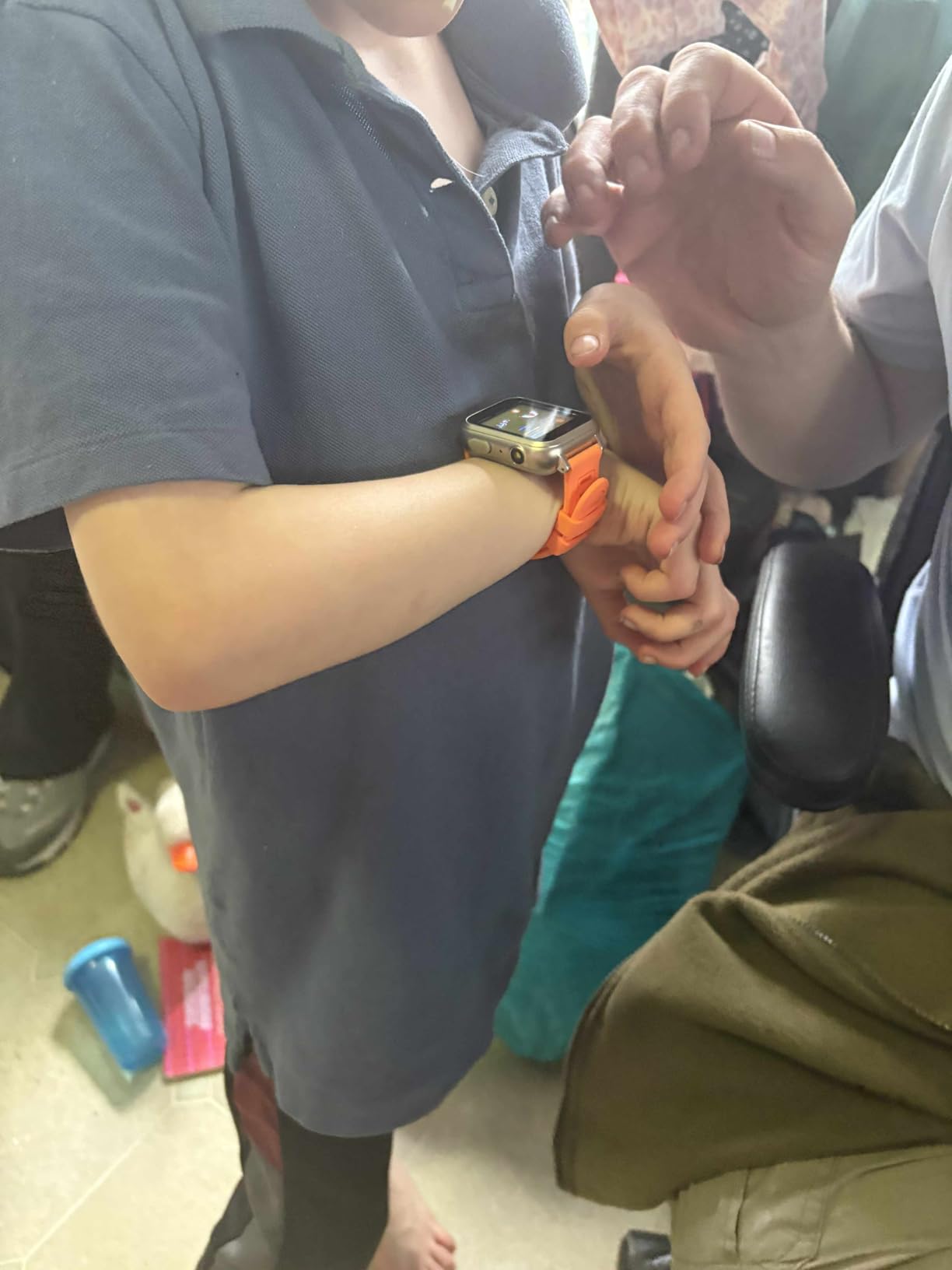 Phyulls Smart Watch for Kids, Smart Watch Toys with 39 Games Camera Video Recorder Music Alarm Calculator Calendar Flashlight Stopwatch Pedometer Gift Toys for 3-12 Years Old Boys and Girls (Black) - Customer Photo 1