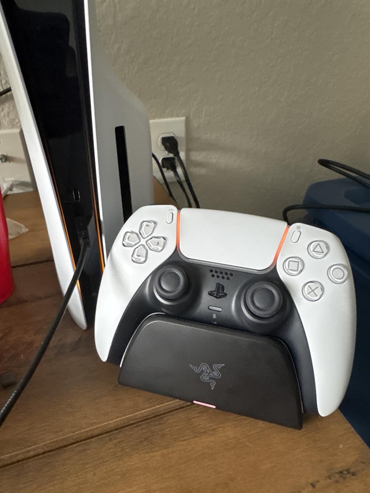 Razer Quick Charging Stand for PlayStation 5: - Curved Cradle Design - Matches PS5 DualSense Wireless Controller - One-Handed Navigation - USB Powered - Black (Controller Sold Separately) Customer Review Razer Quick Charging Stand for PlayStation 5: - Curved Cradle Design - Matches PS5 DualSense Wireless Controller - One-Handed Navigation - USB Powered - Black (Controller Sold Separately) - Customer Photo 2