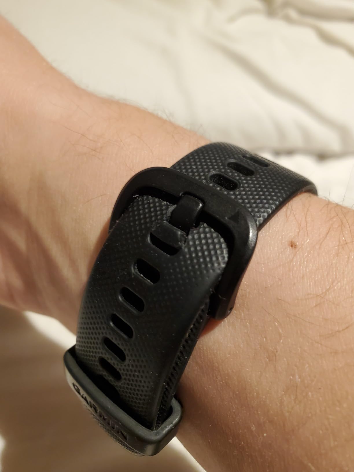 Garmin vivomove Sport, Hybrid Smartwatch, Health and Wellness Features, Touchscreen, White Customer Review Garmin vivomove Sport, Hybrid Smartwatch, Health and Wellness Features, Touchscreen, White - Customer Photo 1