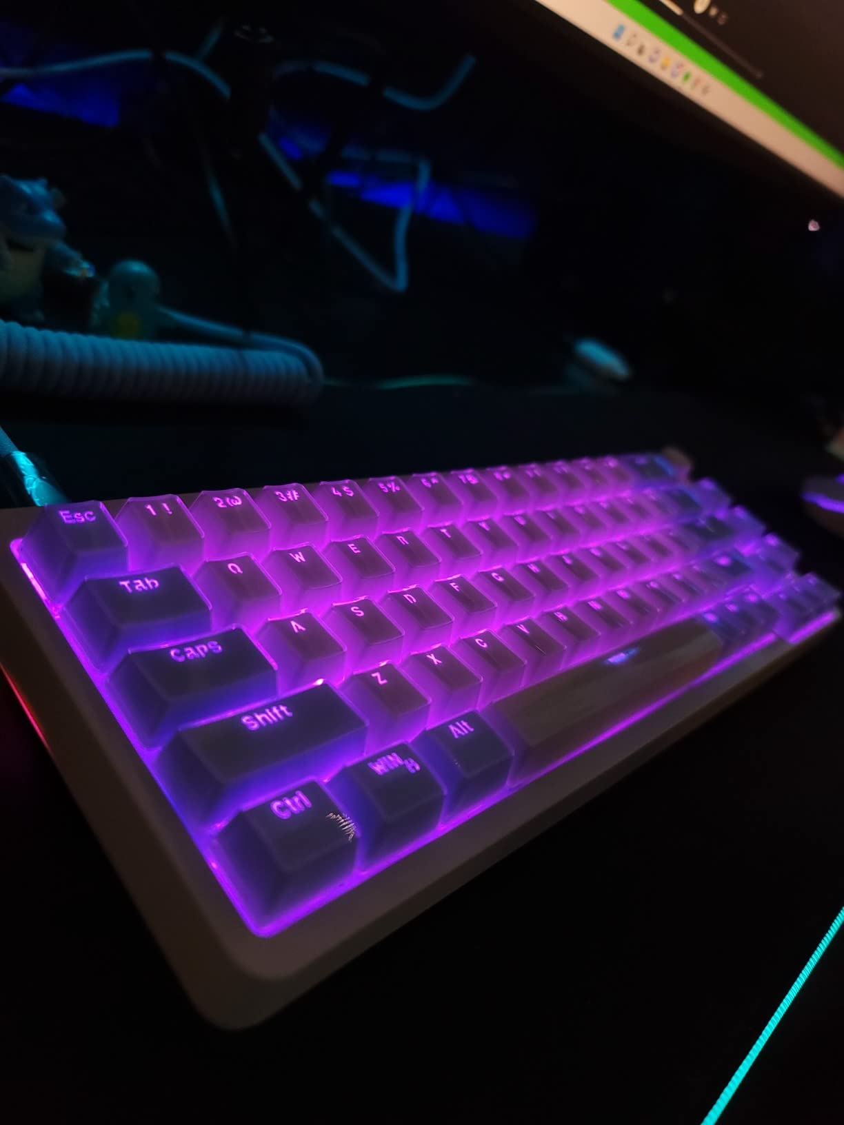 GK GAMAKAY LK67 65% RGB Modular DIY Mechanical Keyboard, 67 Keys Hot Swappable 3pin/5pin Switch, Programmable Triple Mode Bluetooth 5.0/USB-C Wired/2.4GHz Wireless Customized Keyboard Kit (Black) - Customer Photo 5