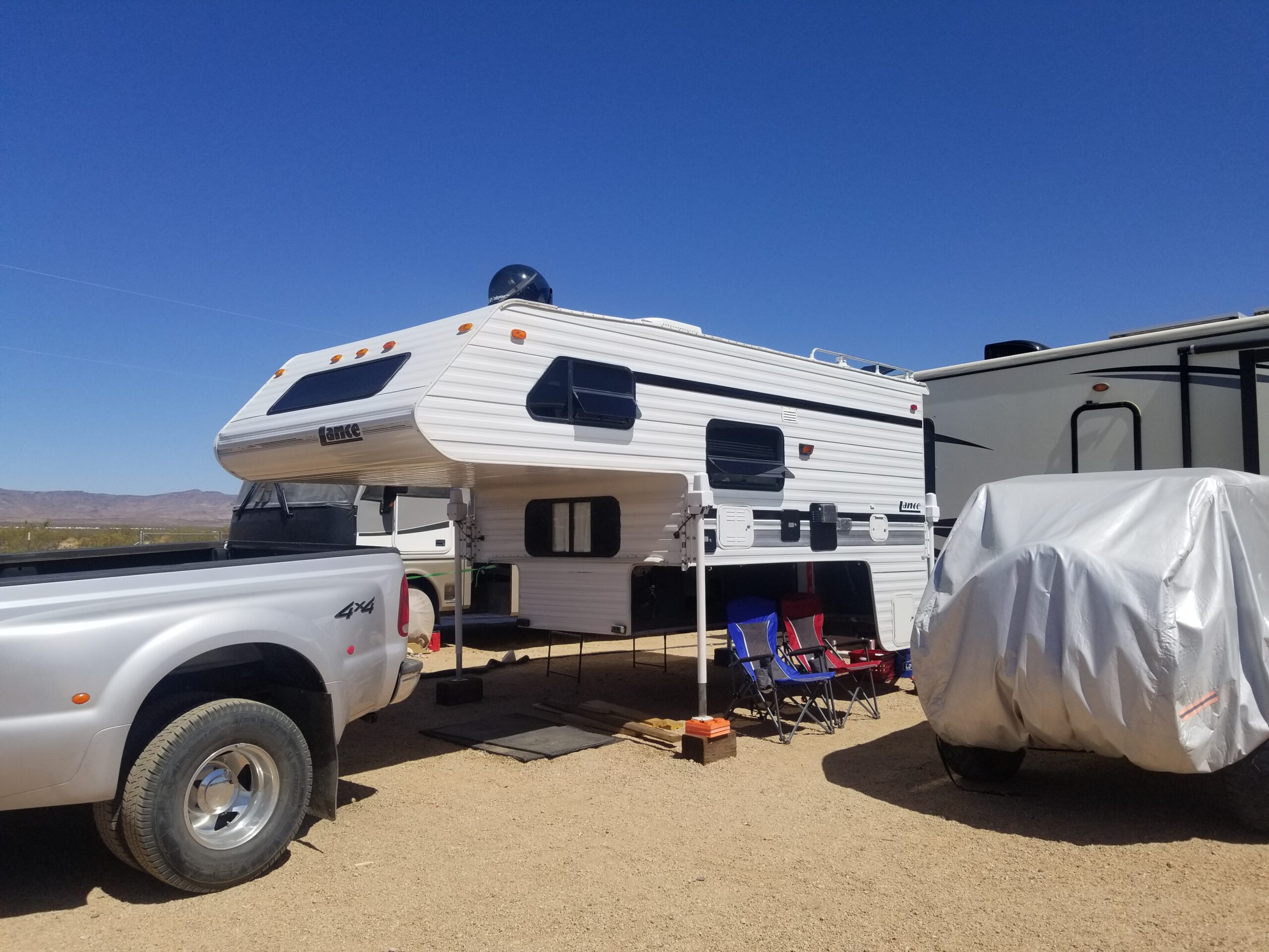 KING DTP4900 Dish Tailgater Pro Premium Portable/Roof Mountable Satellite TV Antenna, Clear(Smoke), Western & Eastern Arc Satellites - Customer Photo 1