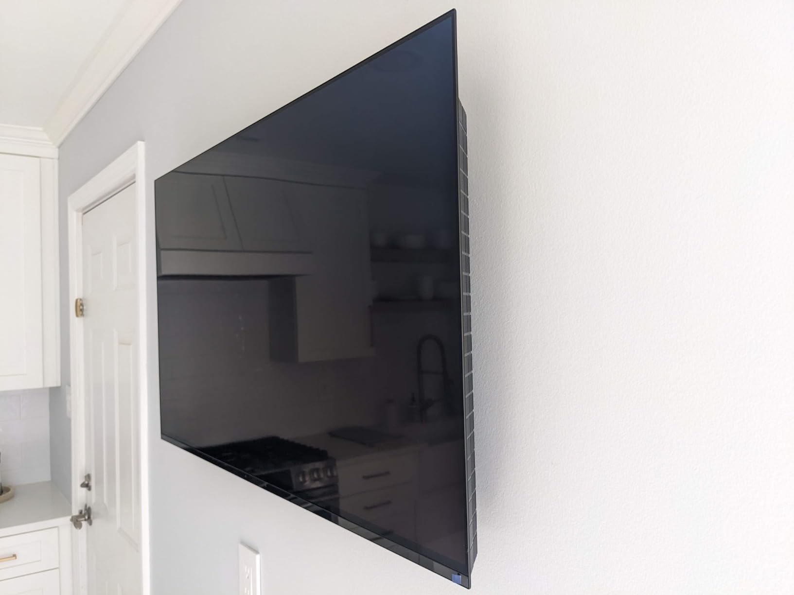 Sony 42 Inch 4K Ultra HD TV A90K Series: BRAVIA XR OLED Smart Google TV with Dolby Vision HDR and Exclusive Features for The Playstation® 5 XR42A90K- Latest Model,Black - Customer Photo 1