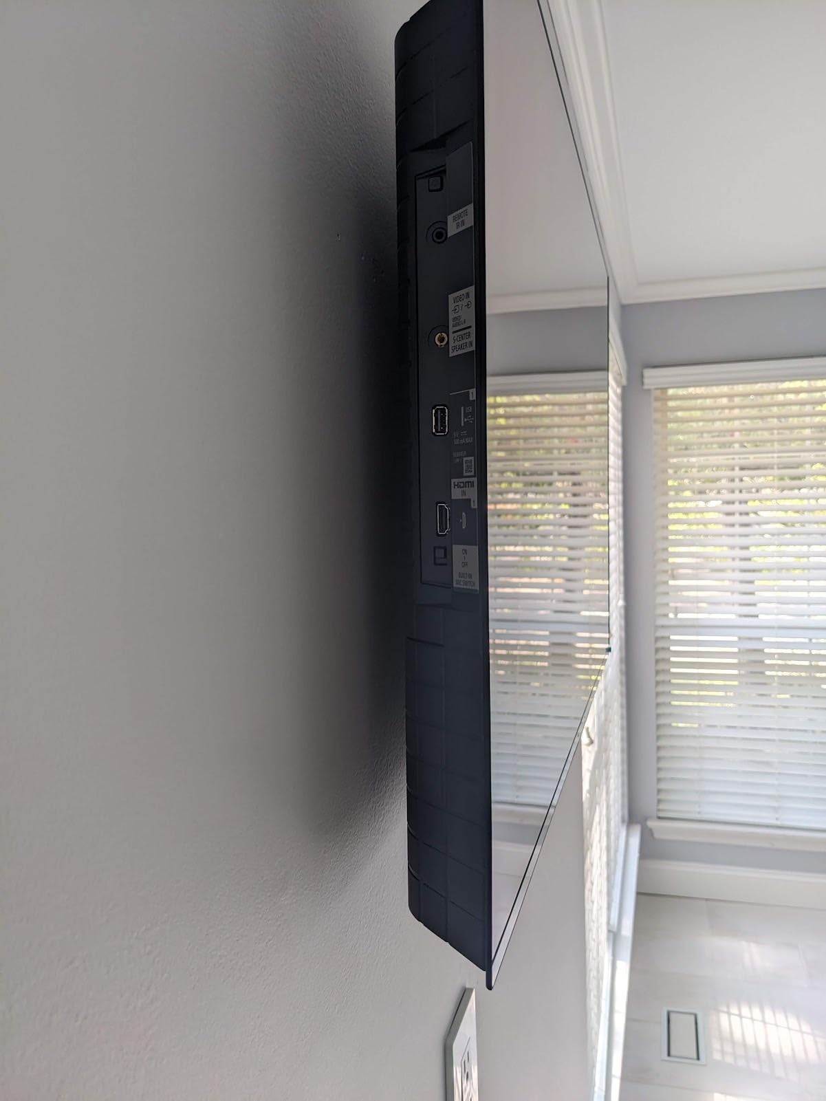 Sony 42 Inch 4K Ultra HD TV A90K Series: BRAVIA XR OLED Smart Google TV with Dolby Vision HDR and Exclusive Features for The Playstation® 5 XR42A90K- Latest Model,Black - Customer Photo 2