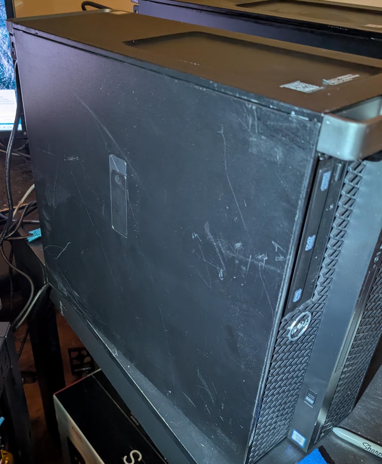 Dell Precision Tower 5820 Workstation W-2123 4C 3.6Ghz 64GB 1TB NVMe P2000 Win 11 (Renewed) customer photo 1